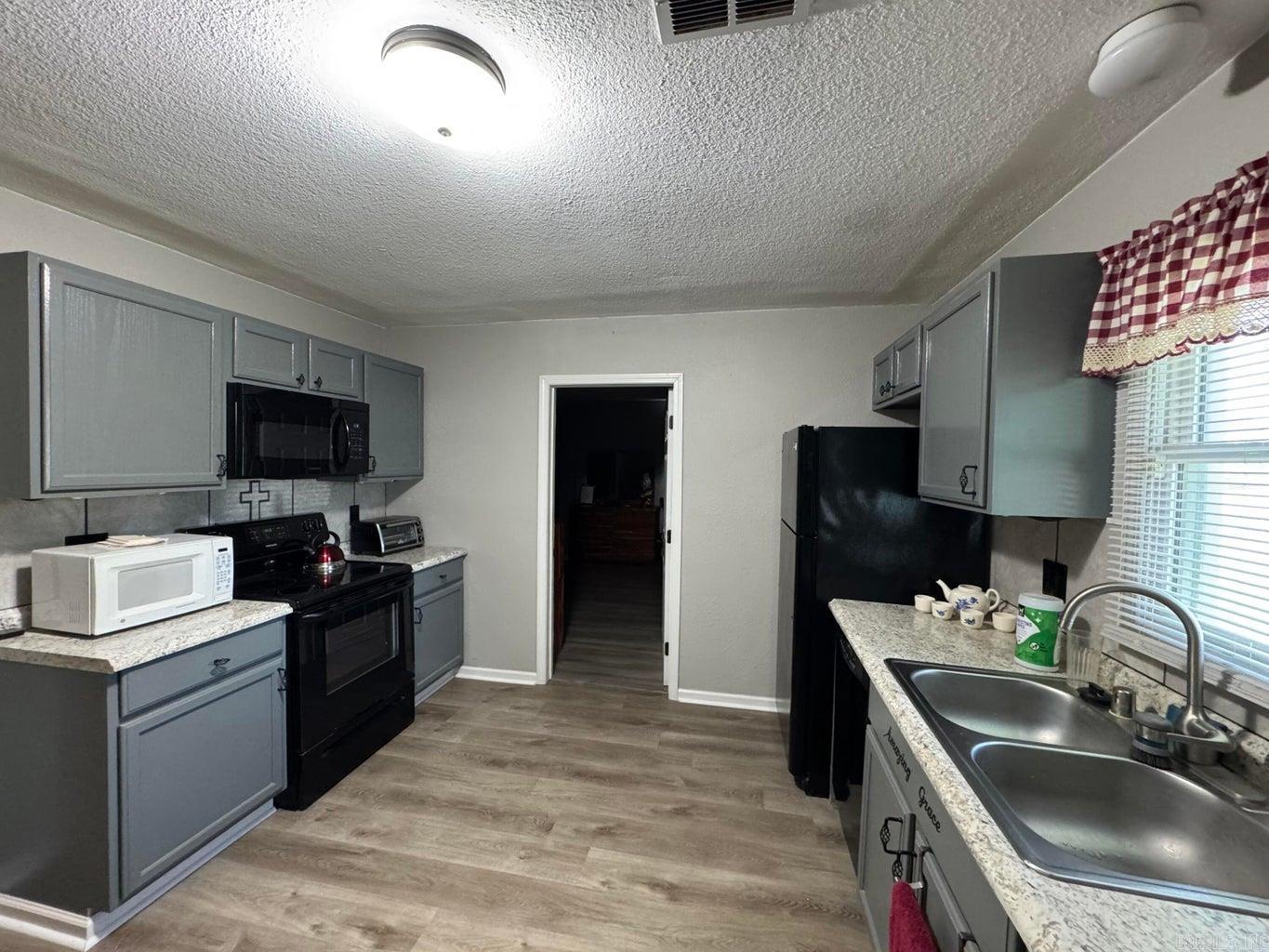 4601 E Highland  Jonesboro, AR