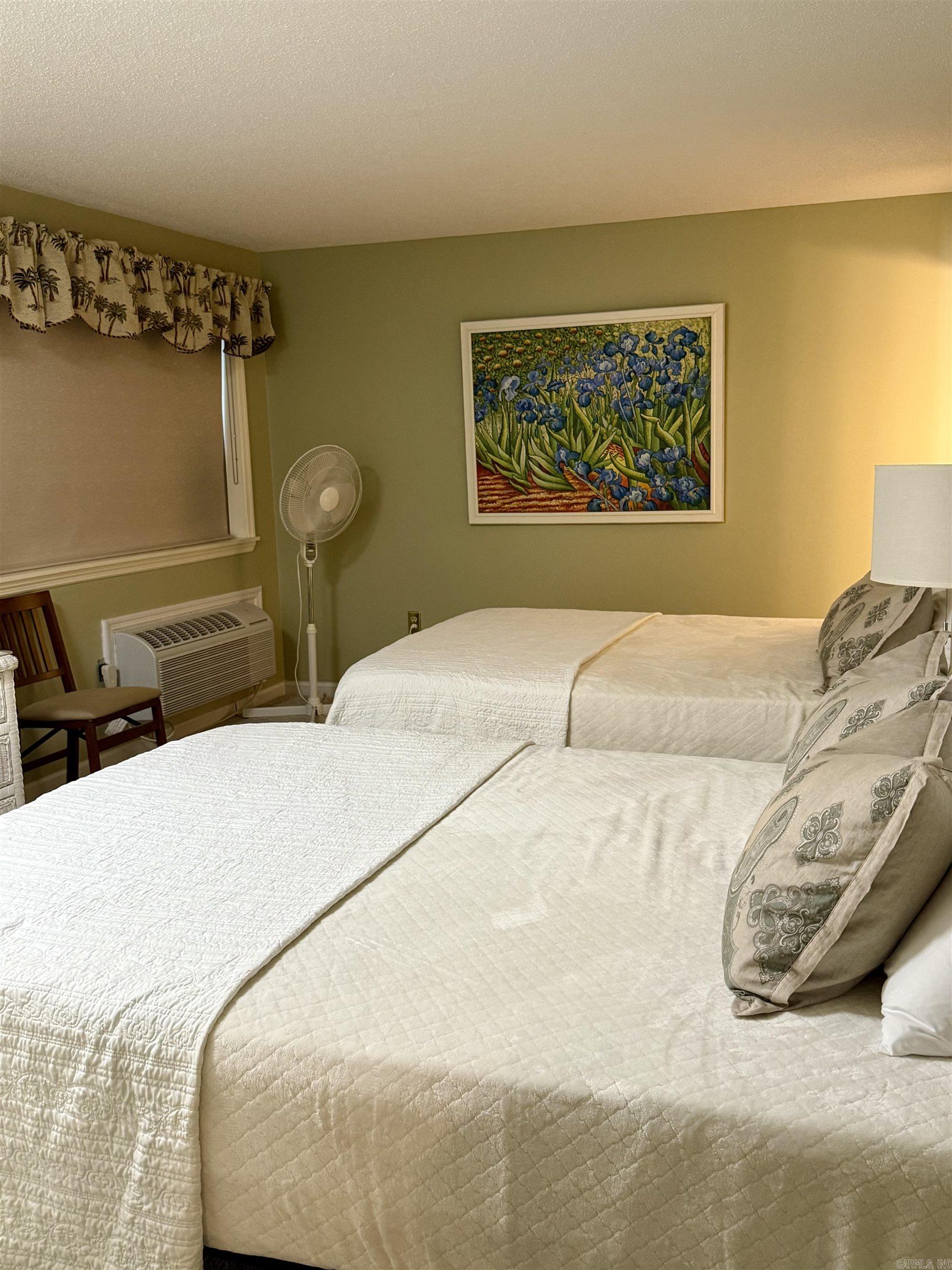 125 Chelsea #38  Fairfield Bay, AR