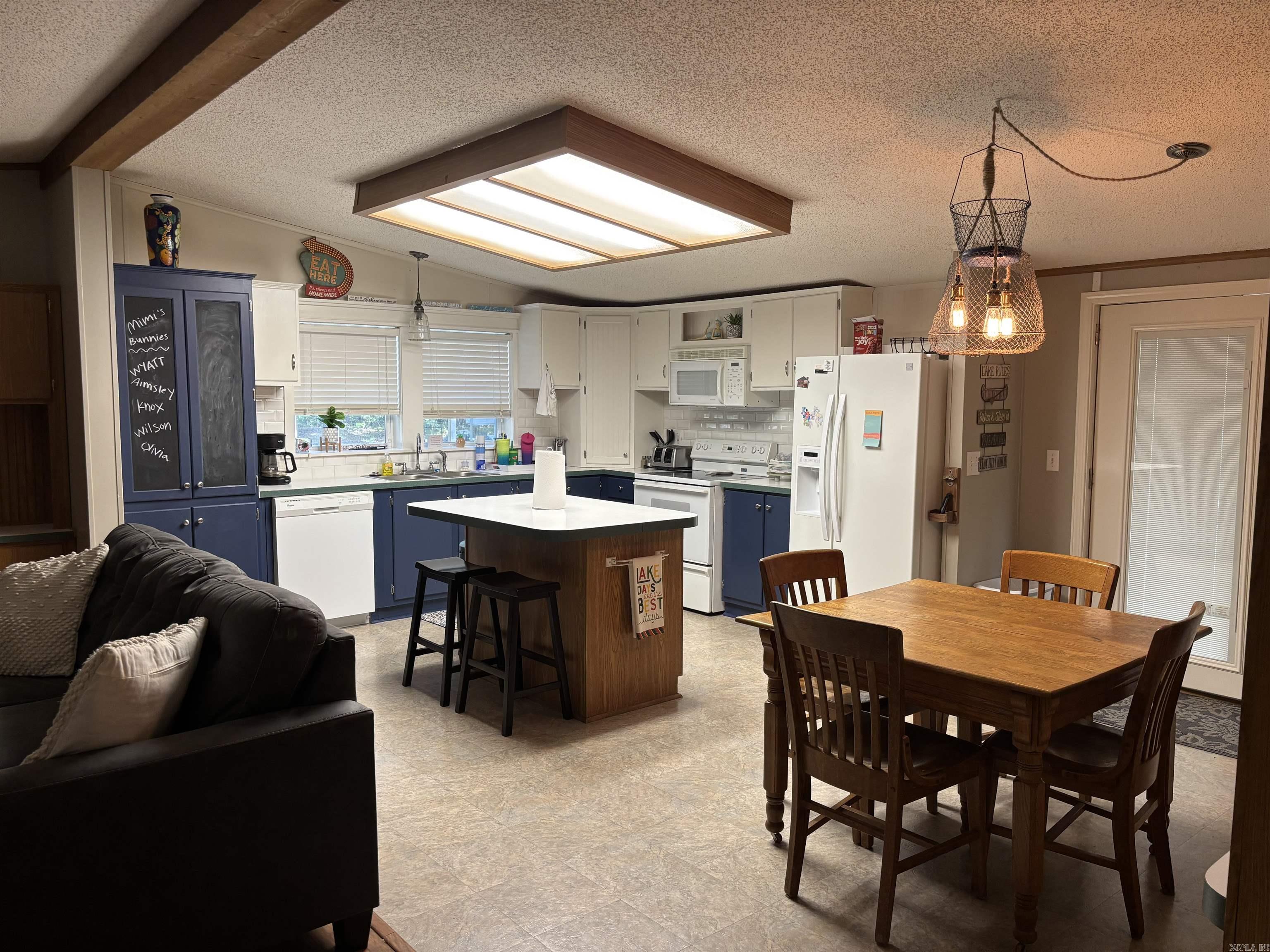 50 Decatur  Greers Ferry, AR
