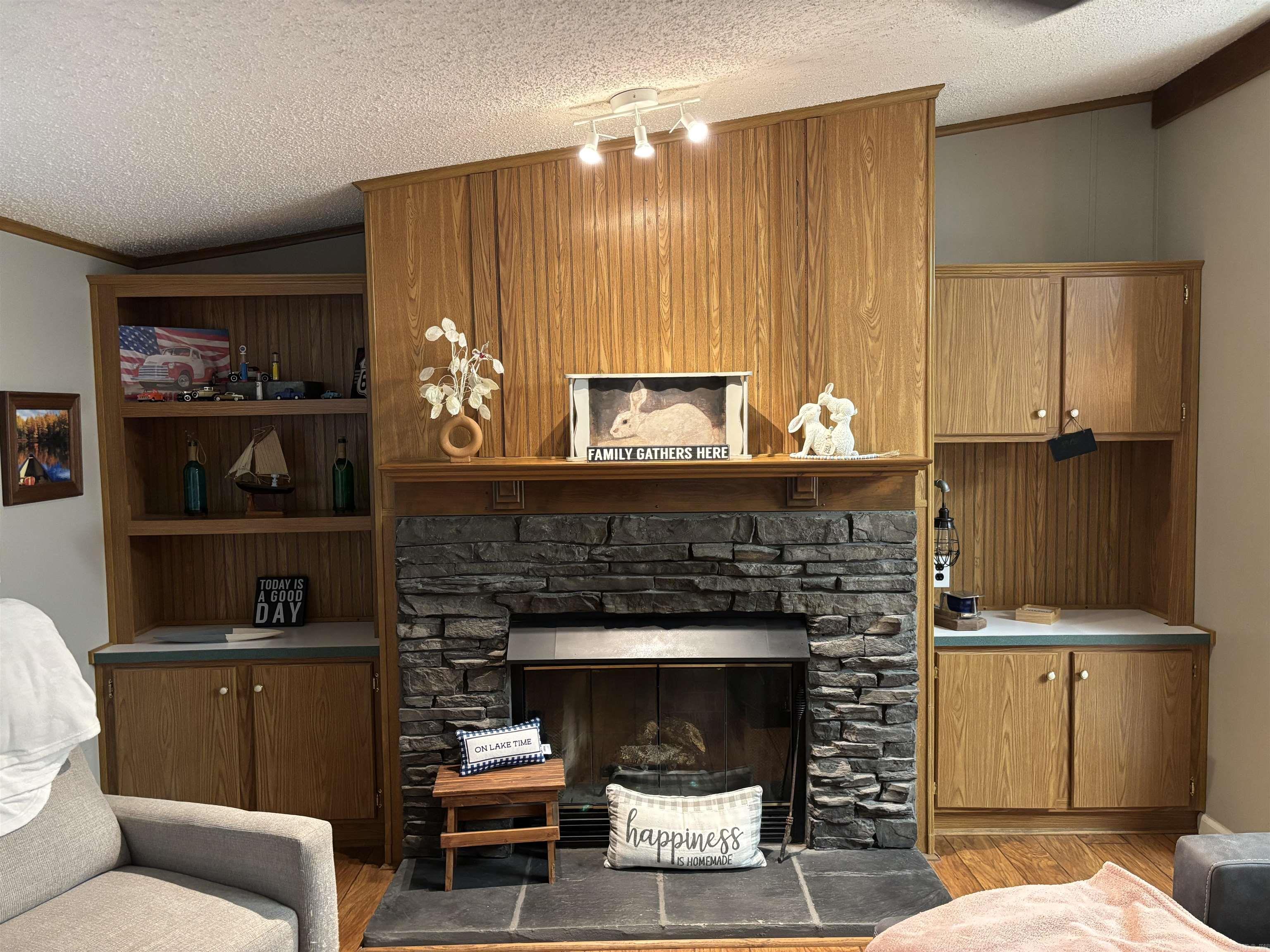 50 Decatur  Greers Ferry, AR