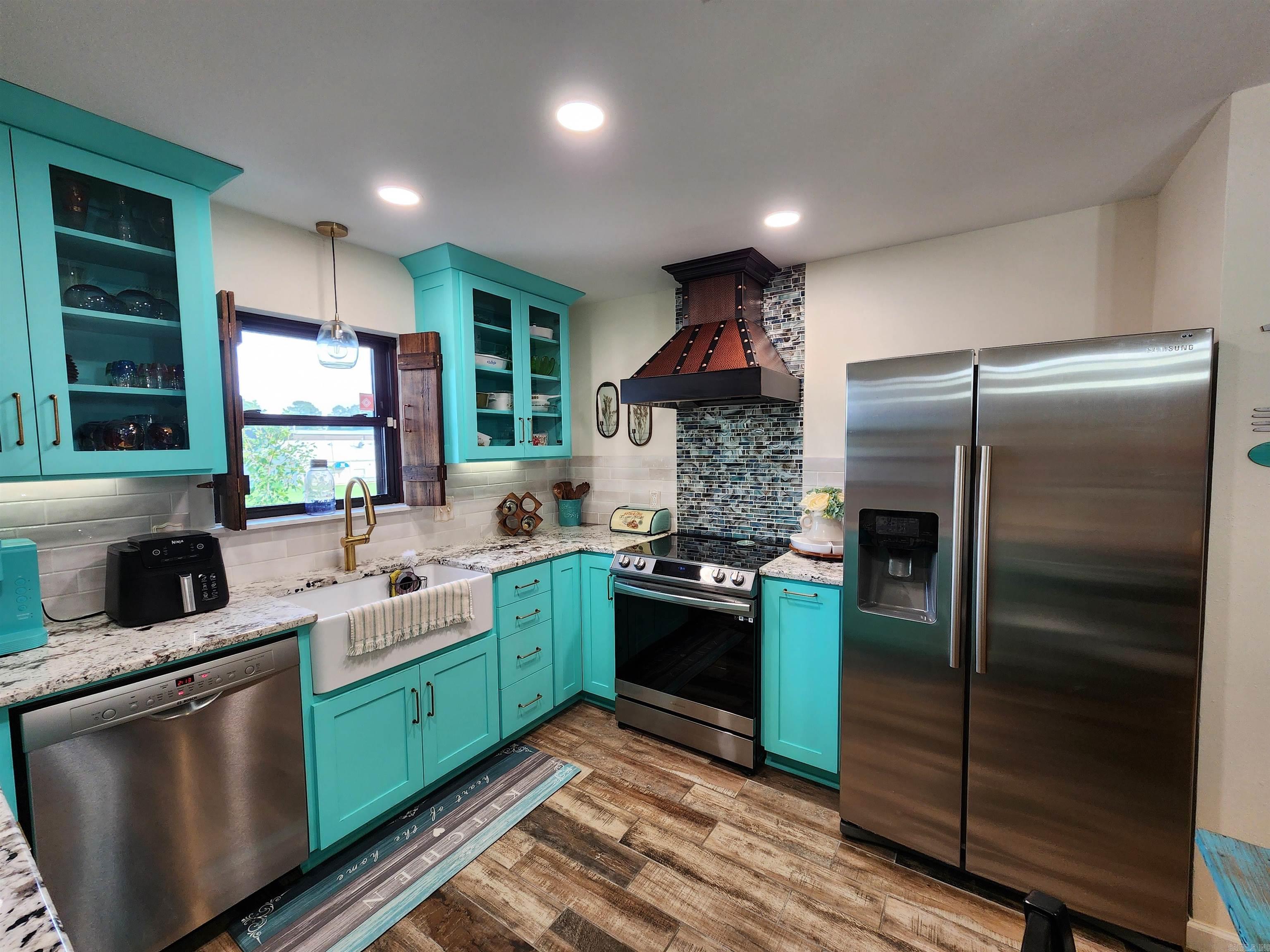 701 N RED  Sheridan, AR