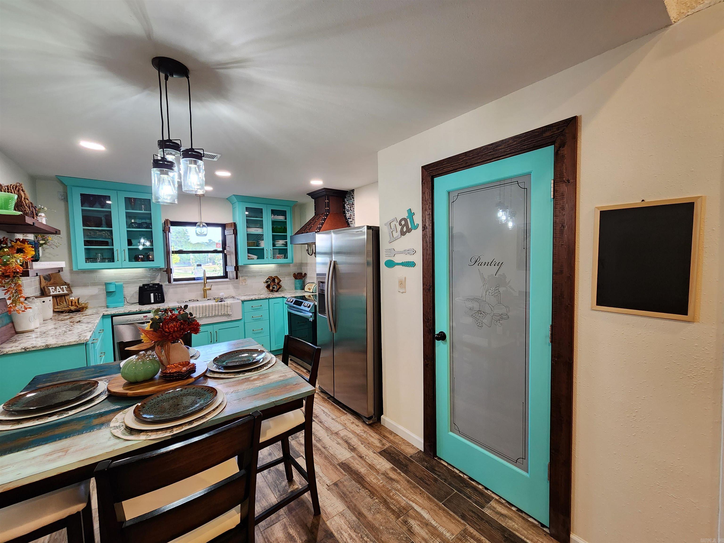 701 N RED  Sheridan, AR