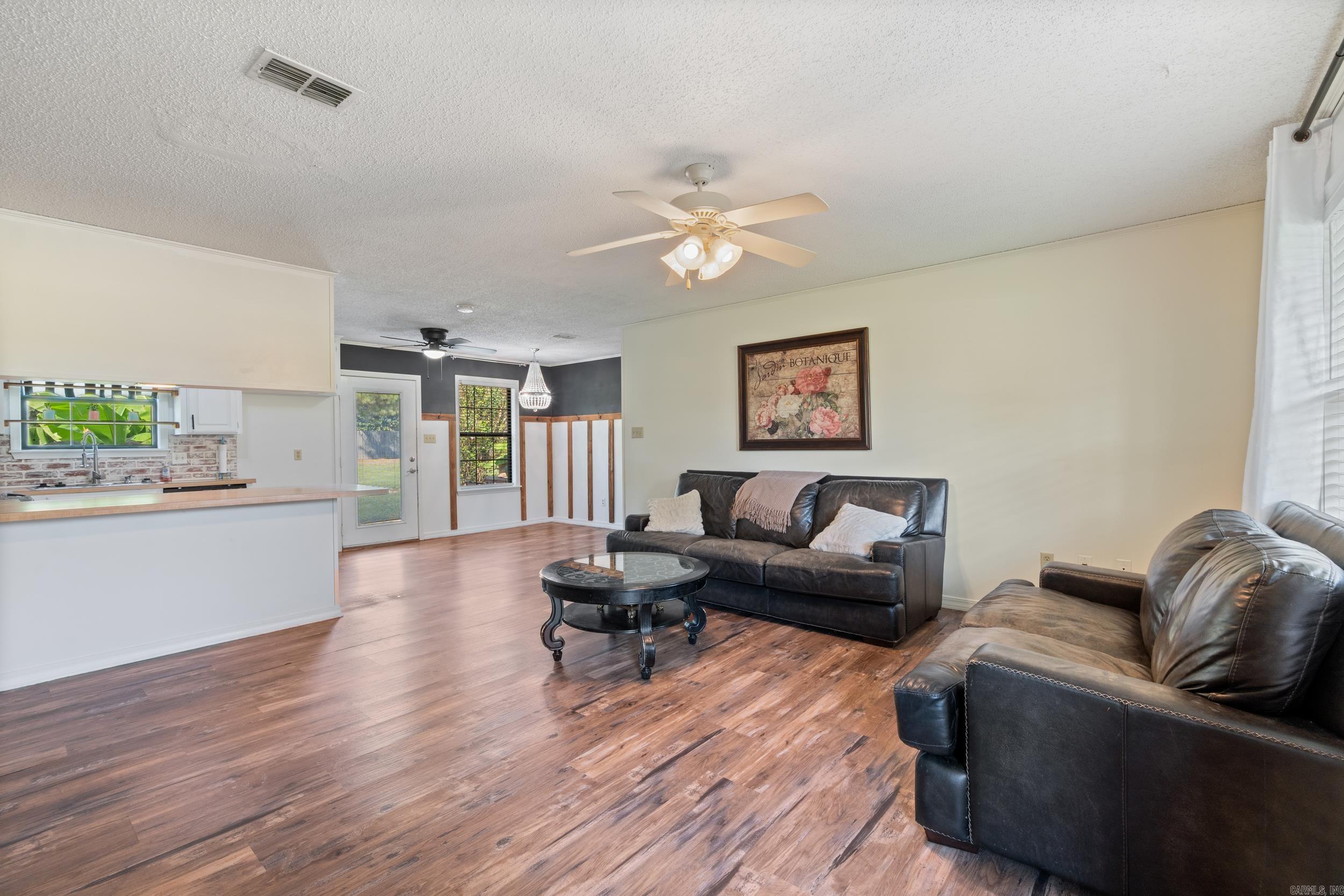9 Bush  Vilonia, AR