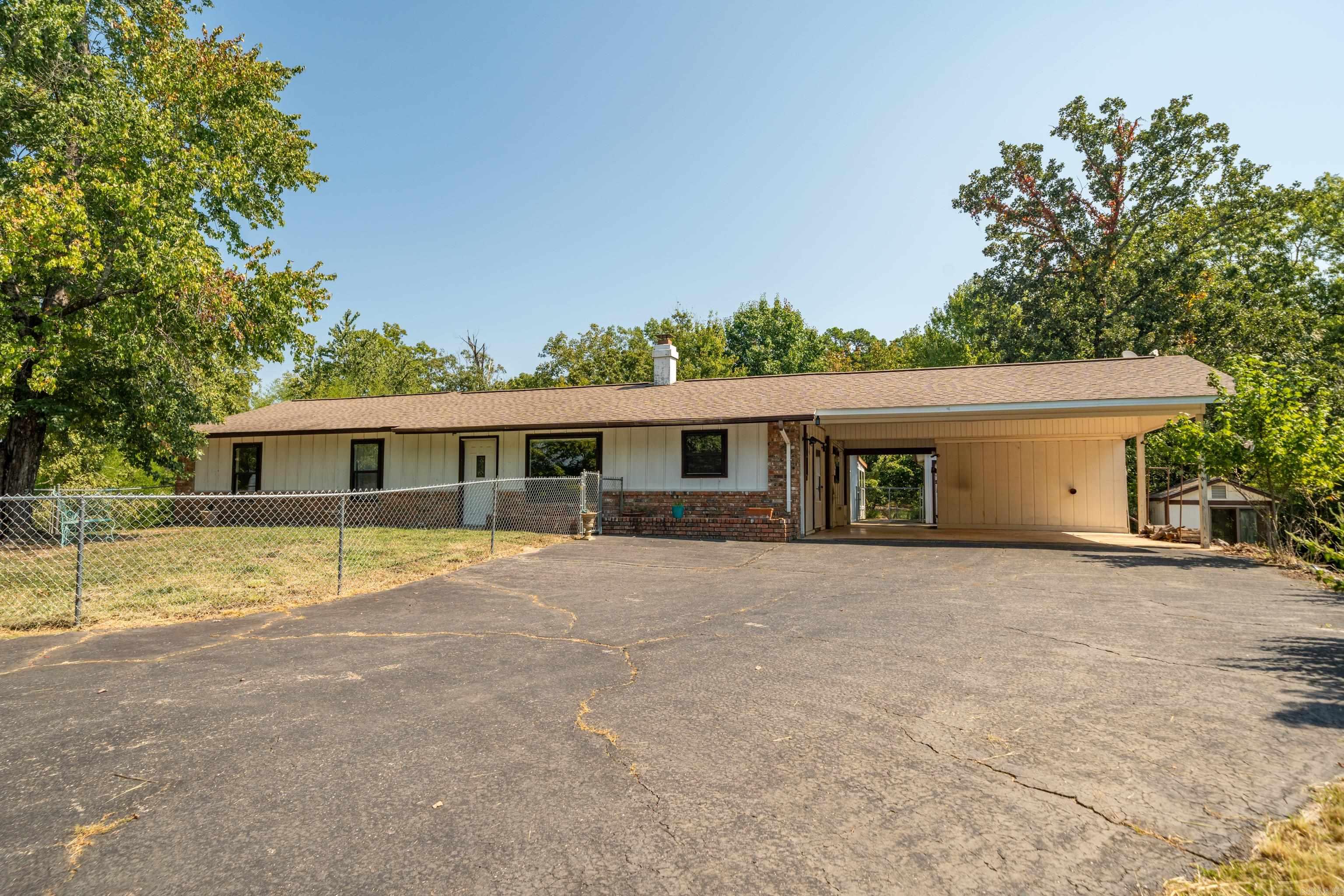 105 Chapparal Court