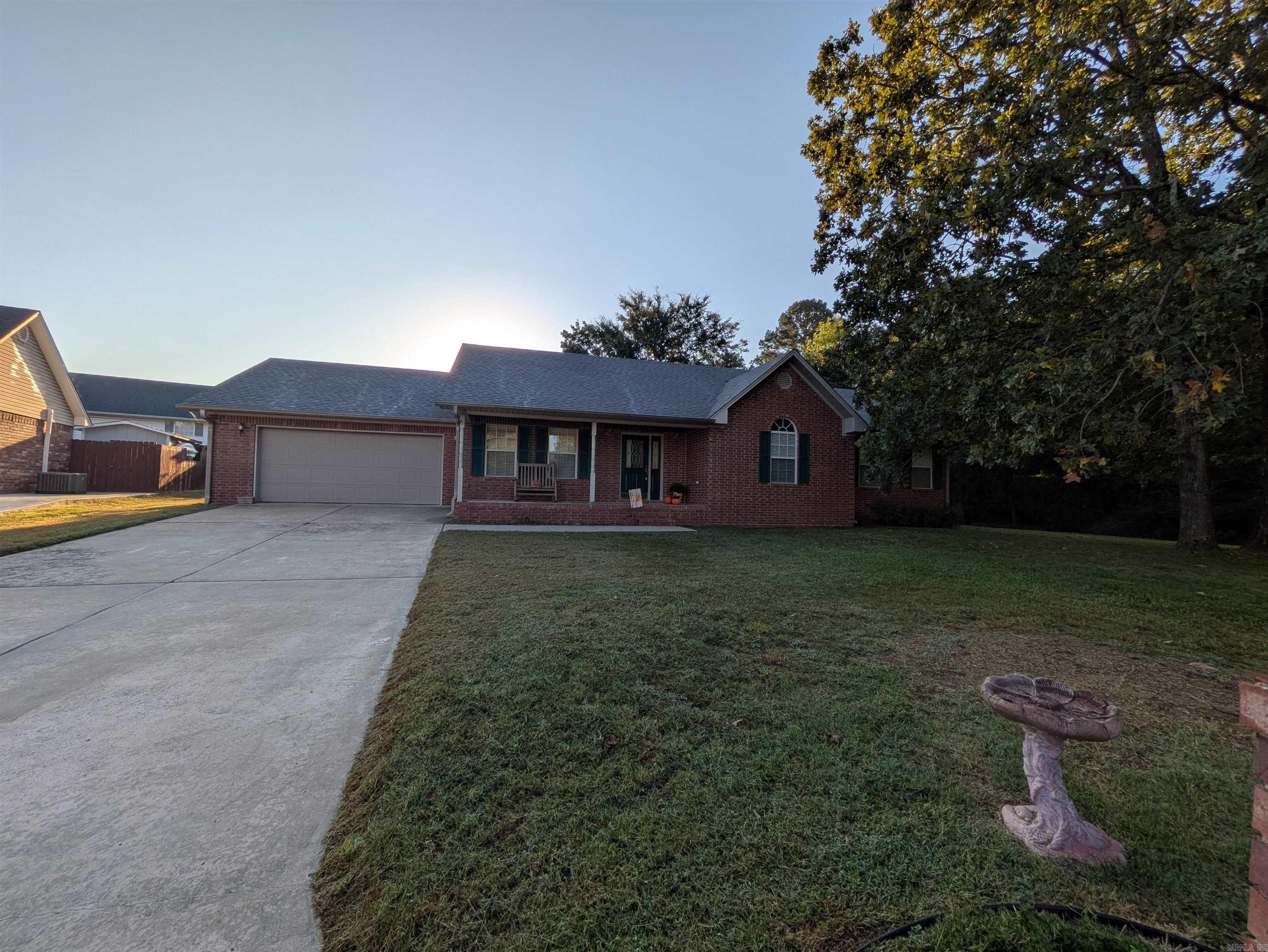 3 Redwood Dr.  Clarksville, AR