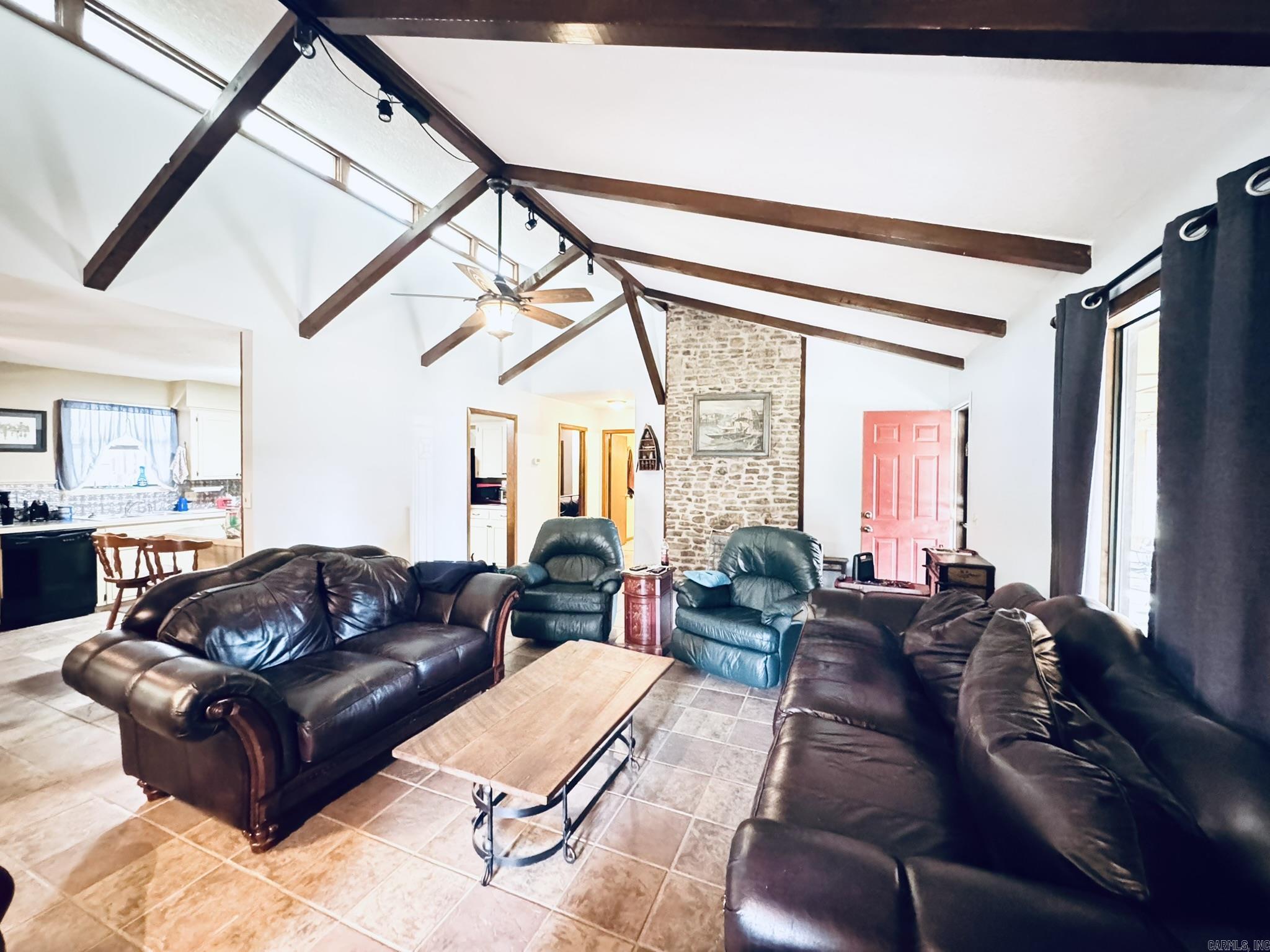 858 N Riverview  Mountain View, AR