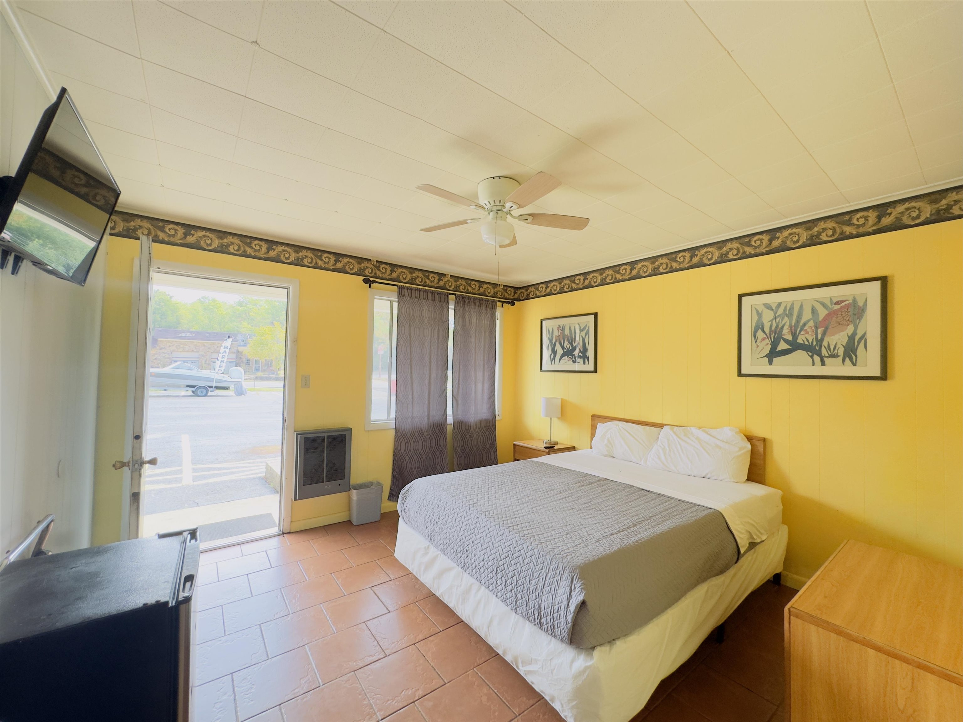 302 N Main  Melbourne, AR