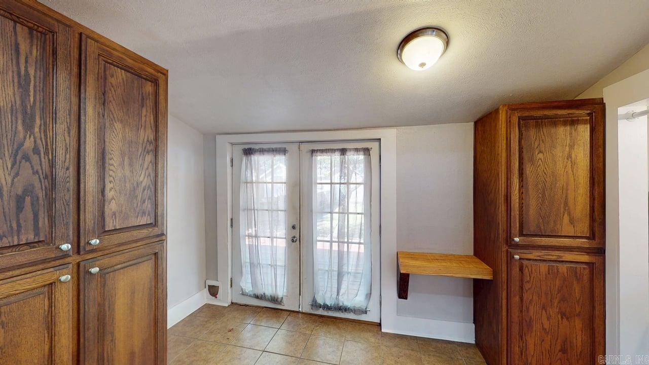 1209 Clifton  Conway, AR
