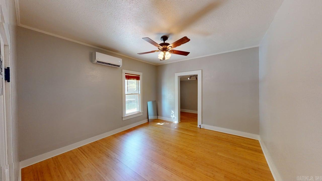 1209 Clifton  Conway, AR