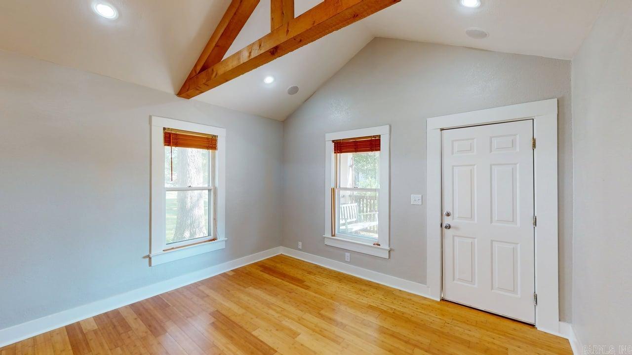 1209 Clifton  Conway, AR