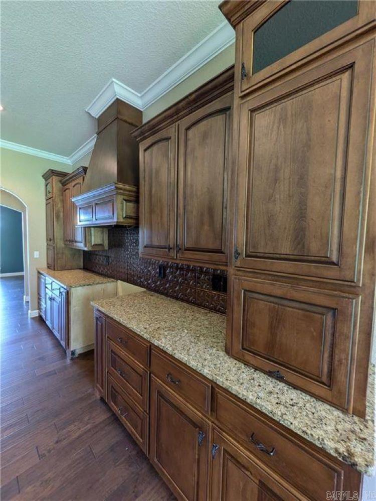 302 Private Rd 3388  Clarksville, AR