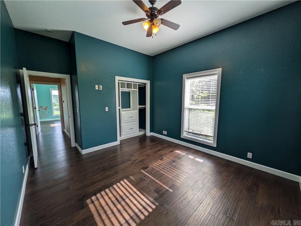 302 Private Rd 3388  Clarksville, AR