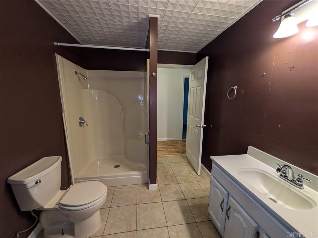 302 Private Rd 3388  Clarksville, AR