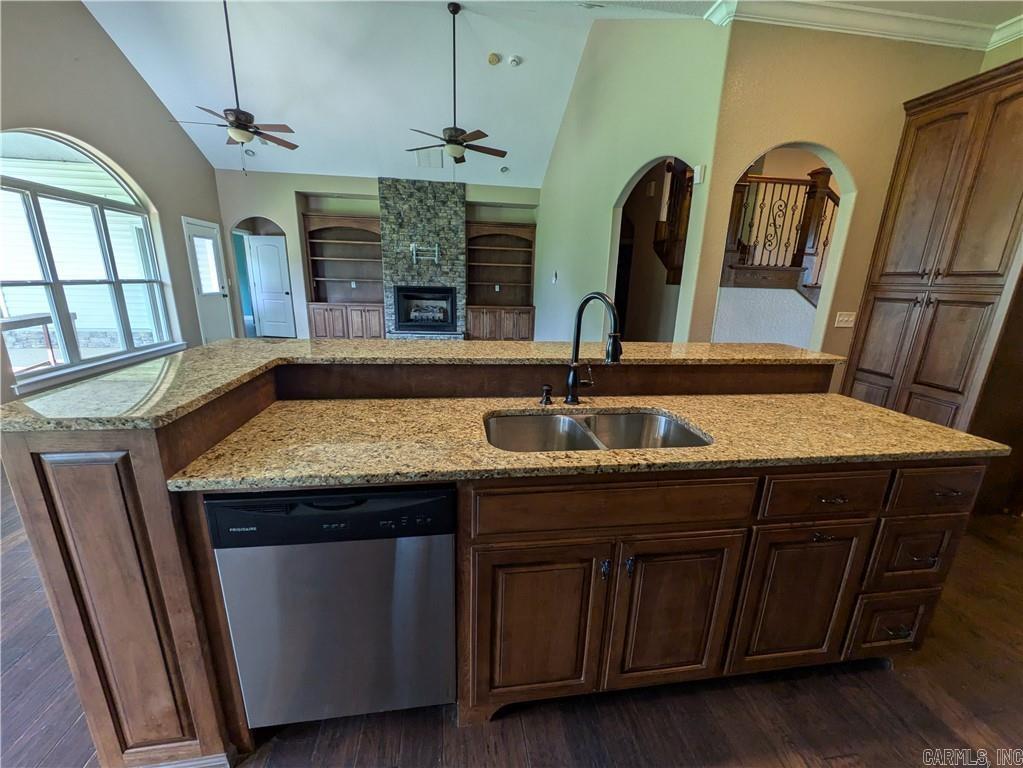 302 Private Rd 3388  Clarksville, AR