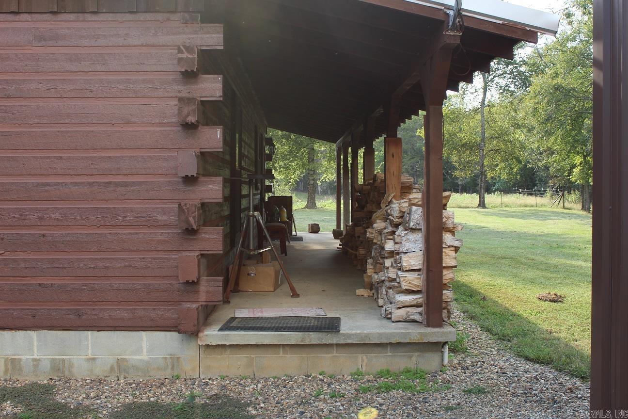 1337 Polk Road 38  Hatfield, AR