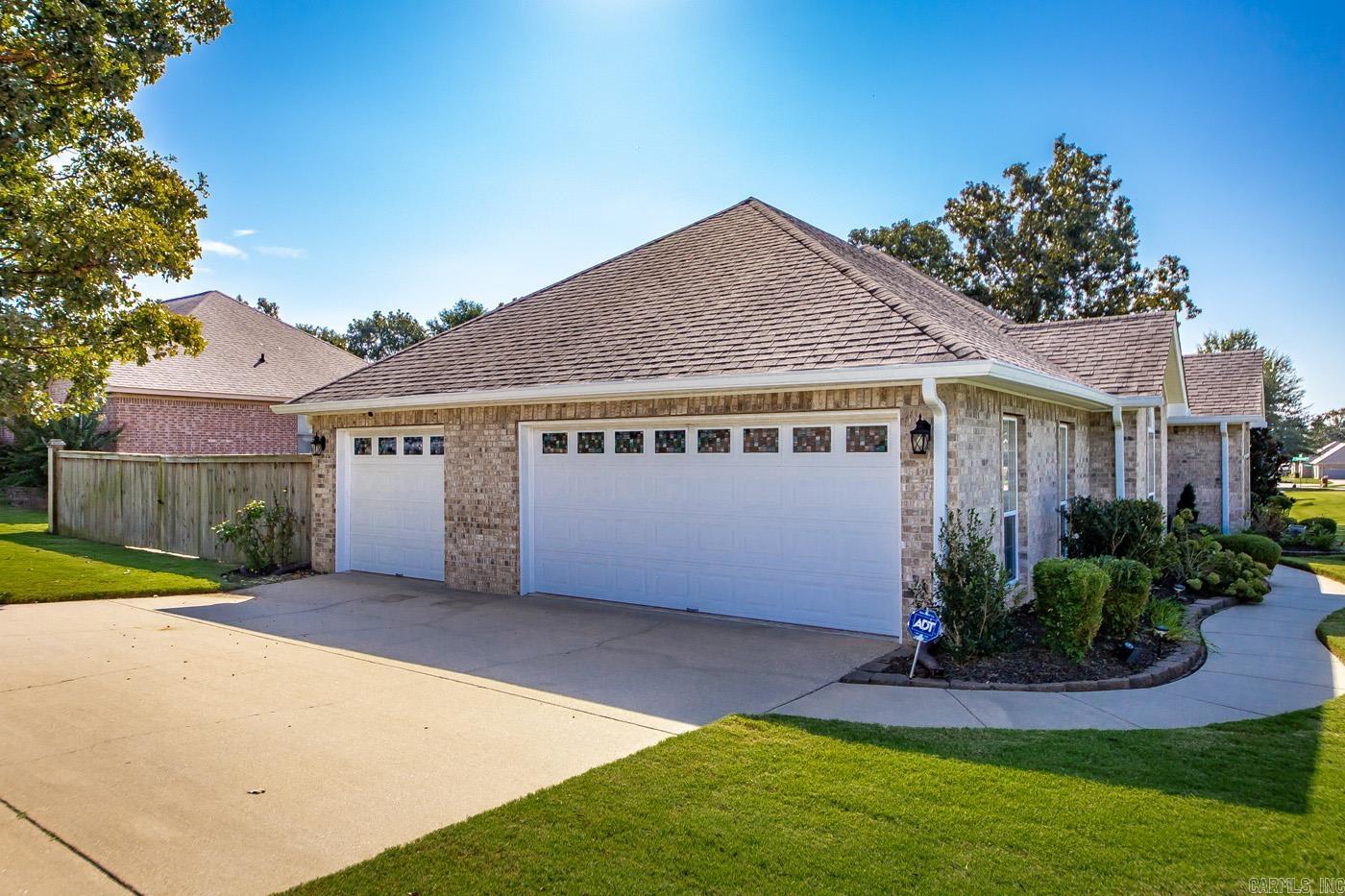 208 Stonehill  Sherwood, AR