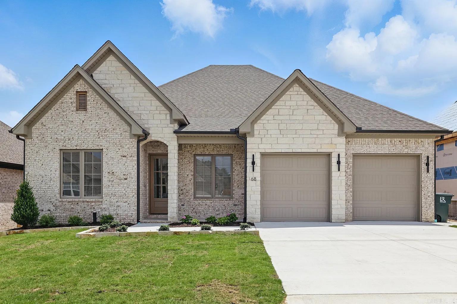 69 Mountain Brooke  Little Rock, AR