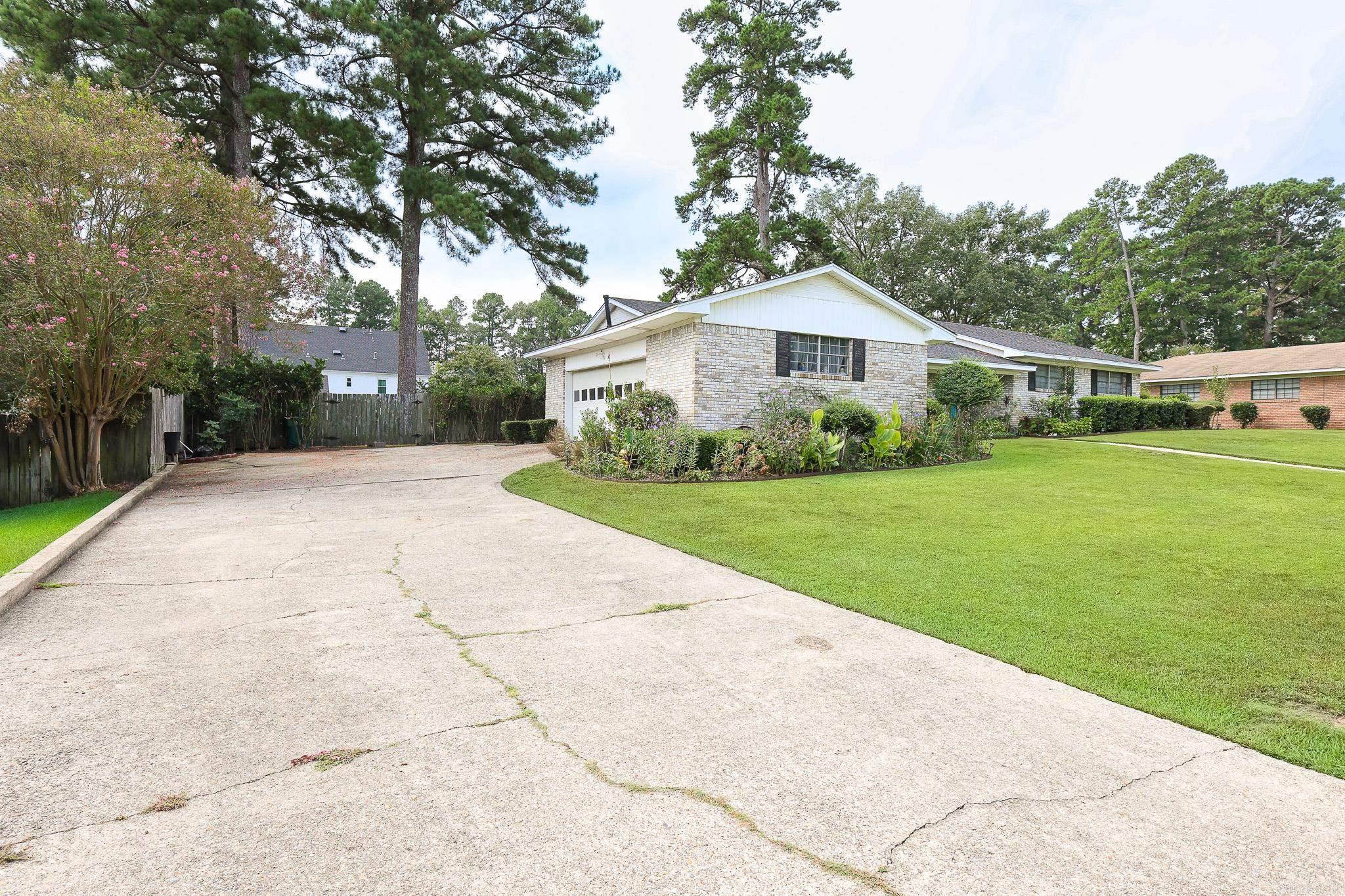 2305 W Main  El Dorado, AR
