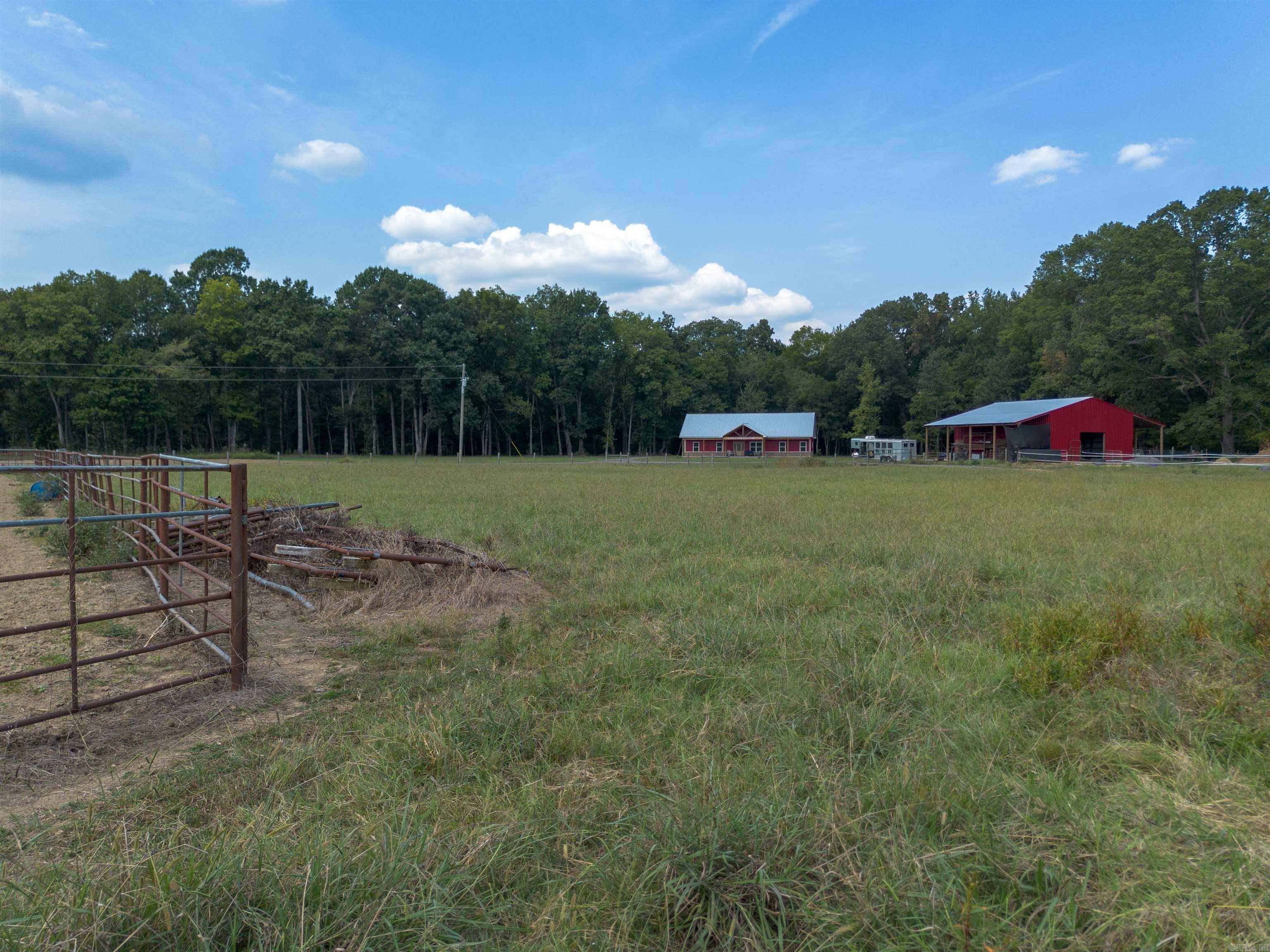 550 Sunshine Ln.  Pangburn, AR