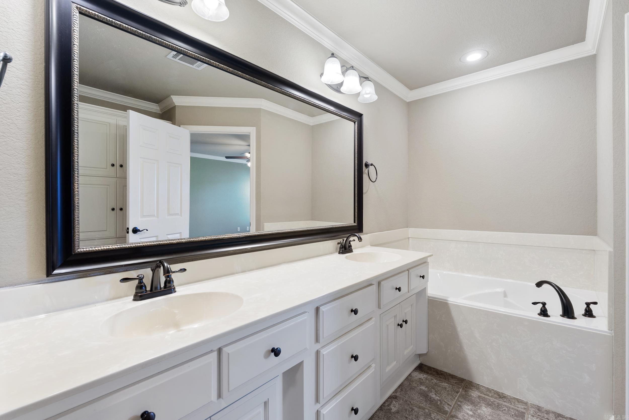 236 Creek View Drive  Austin, AR