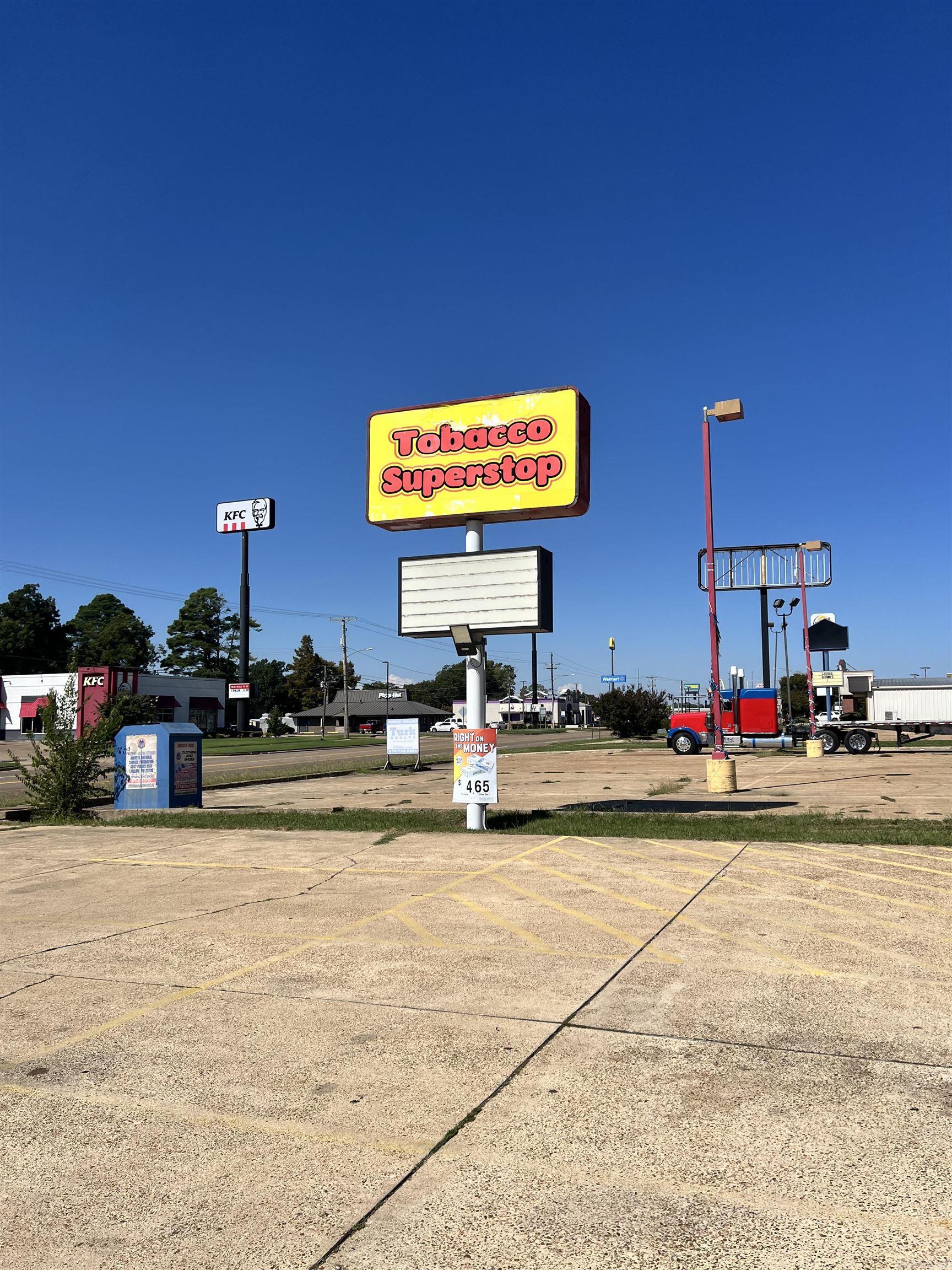 2004 N Washington  Forrest City, AR