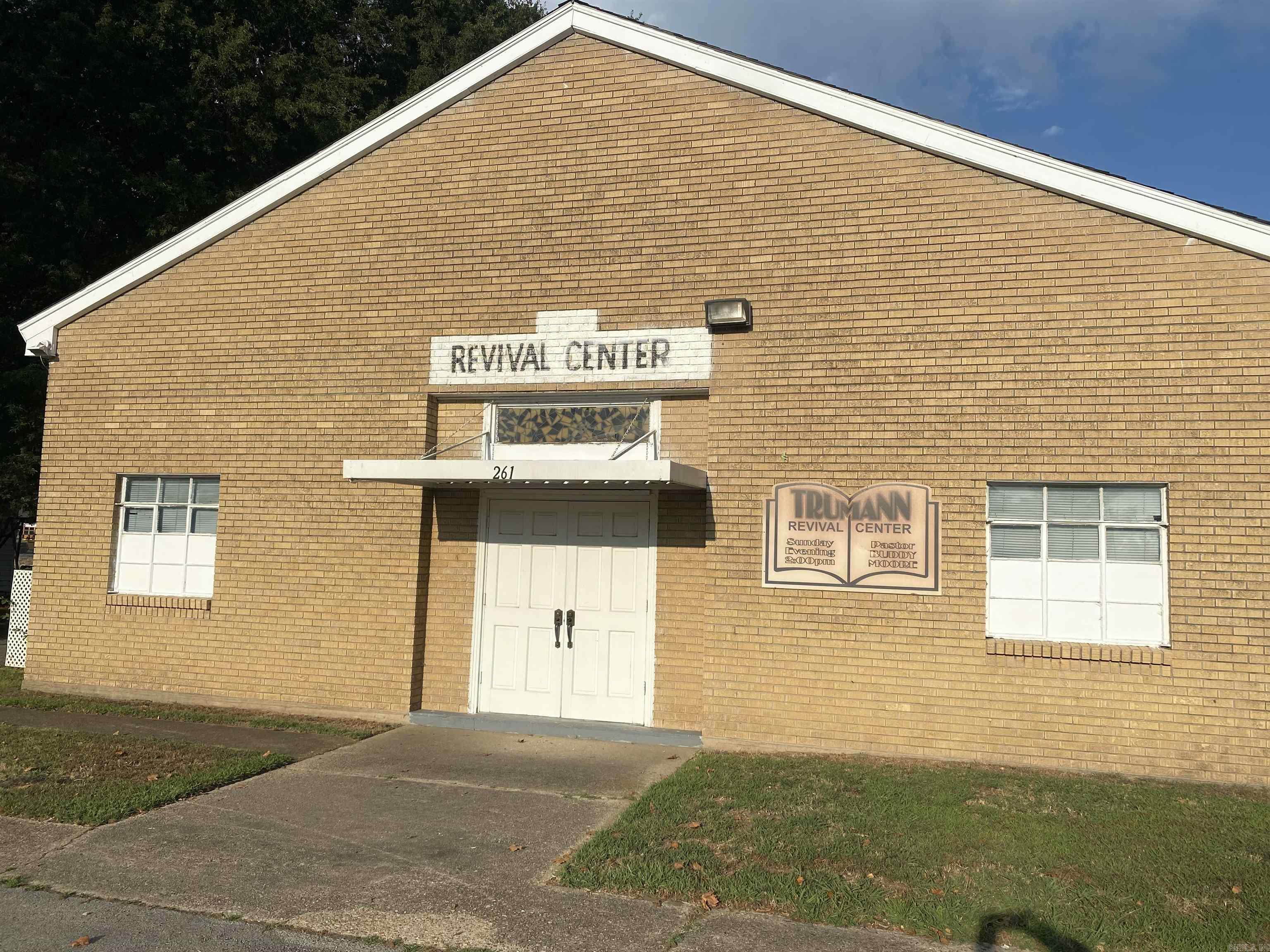 261 N Pine  Trumann, AR