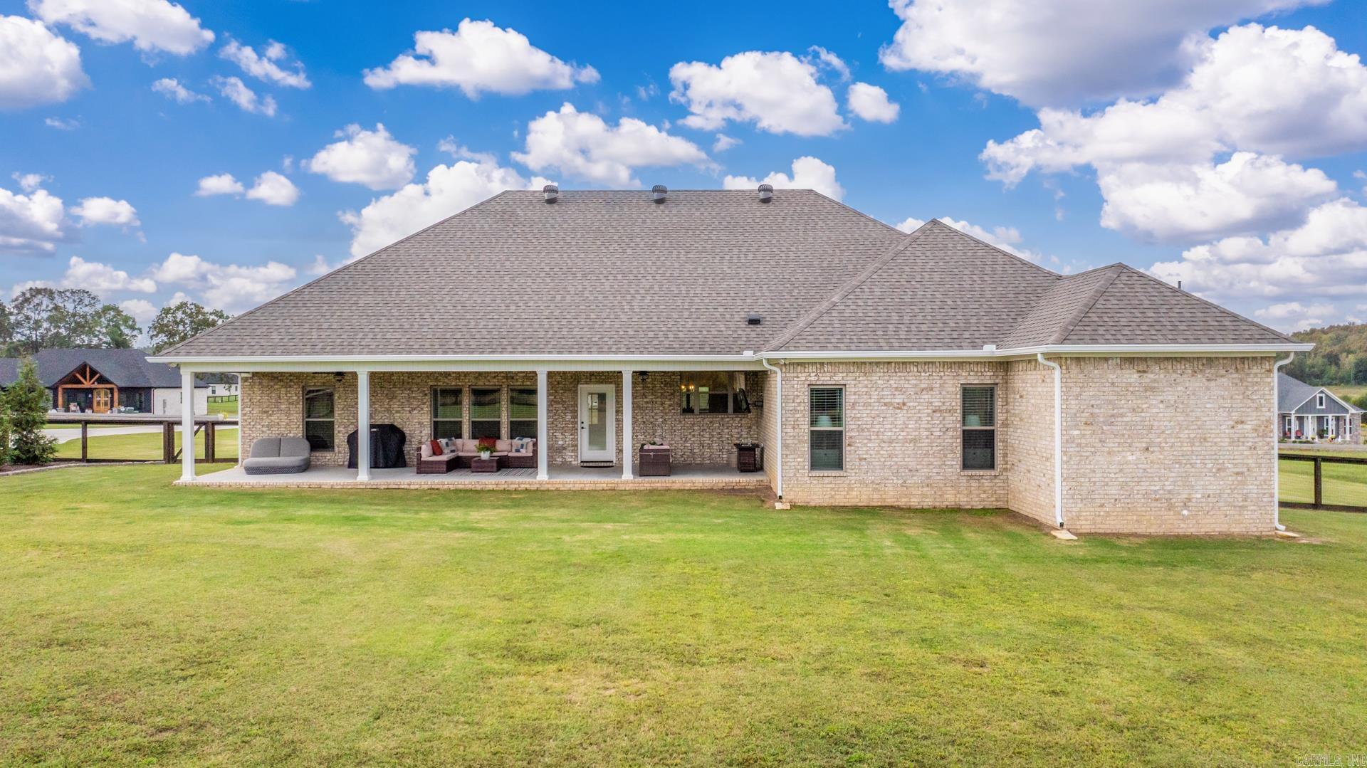 17 Republican Loop  Greenbrier, AR