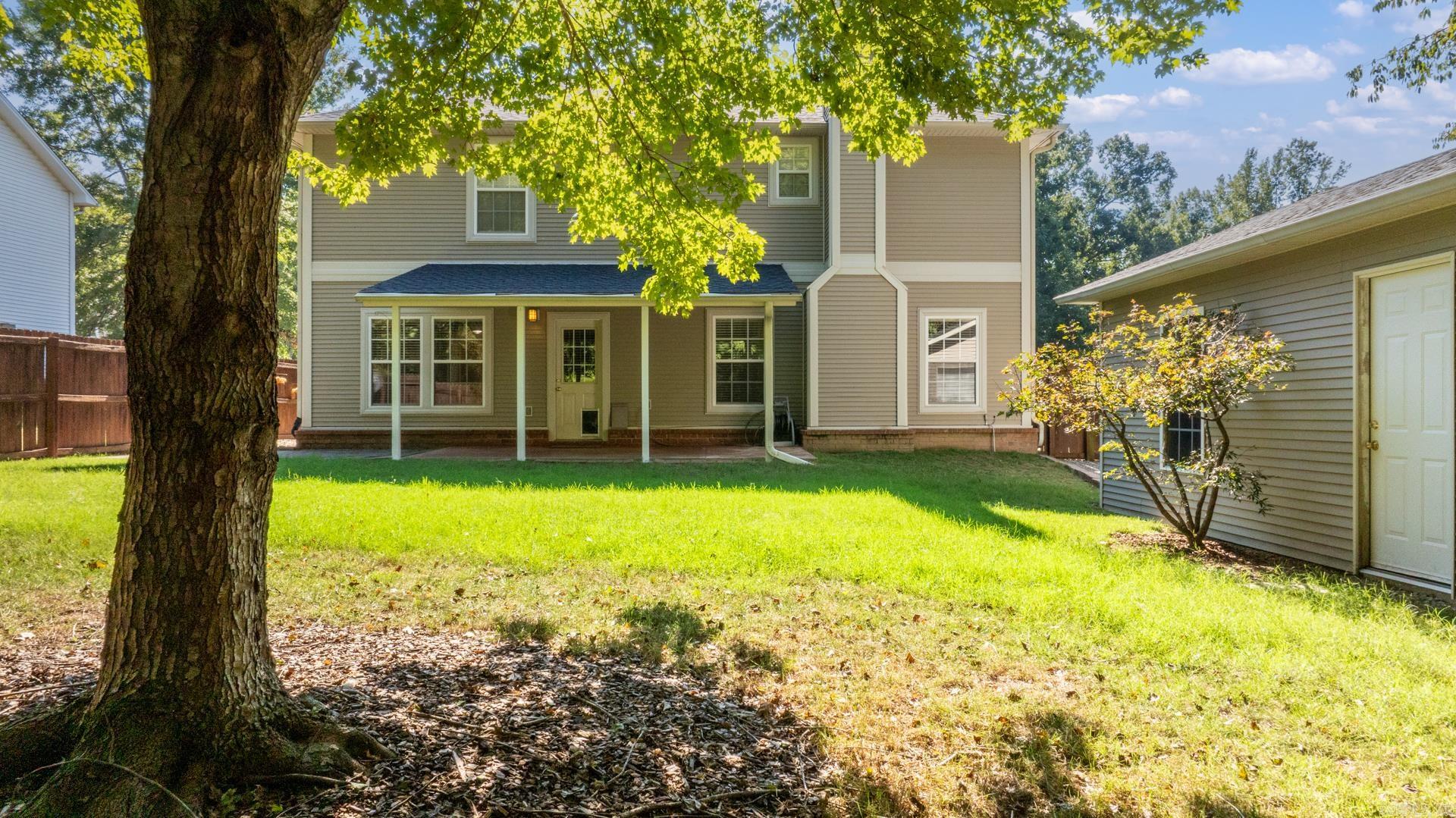 1023 Red Oak  Benton, AR