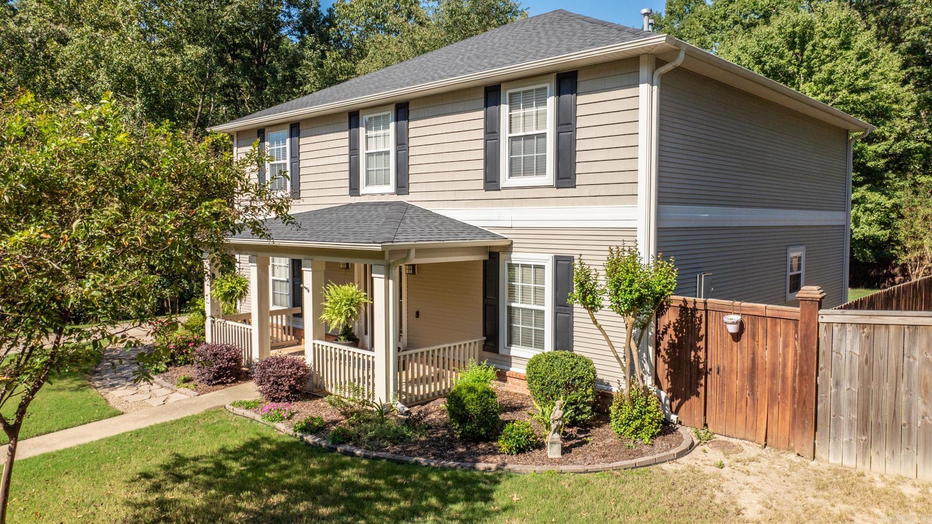 1023 Red Oak  Benton, AR