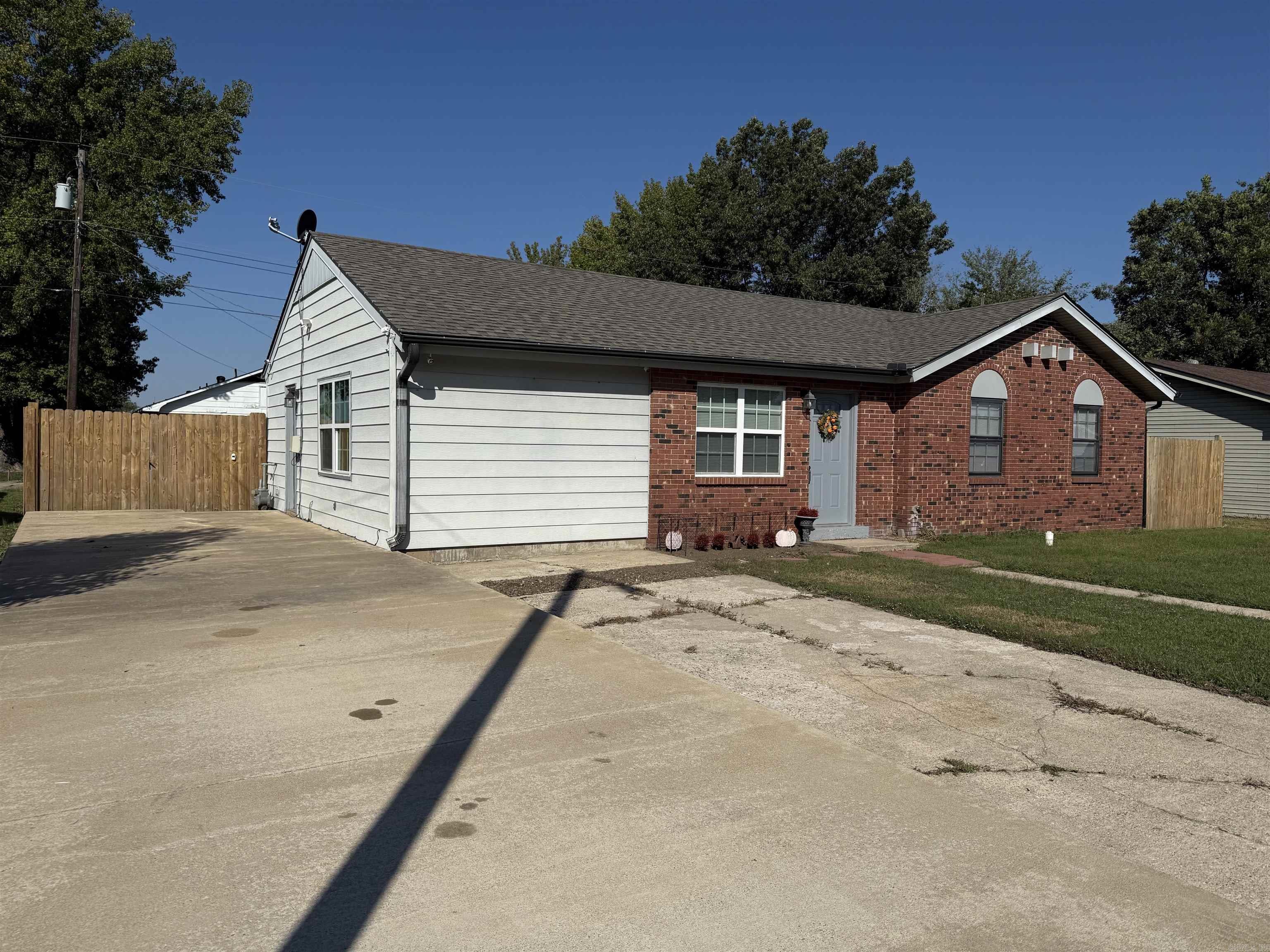 506 N 12th  Paragould, AR