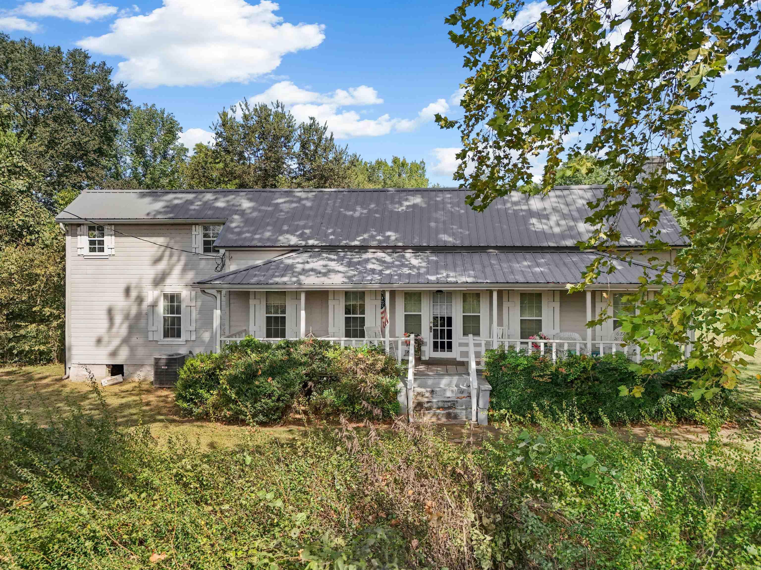 136 Masonic Way
