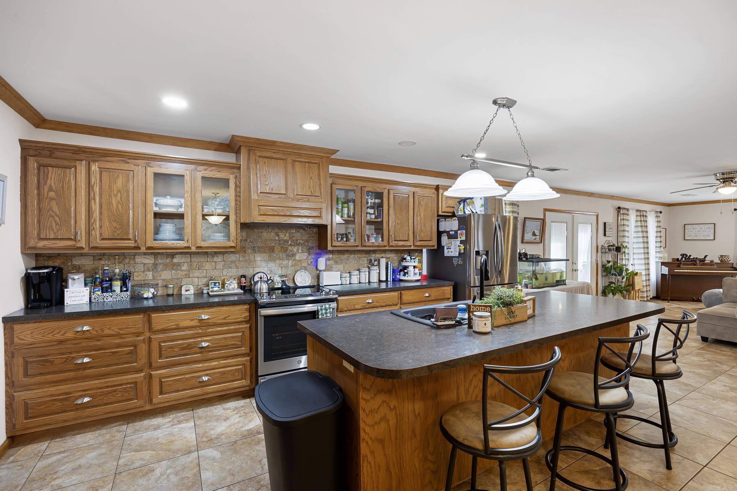 806 Avenue 8 SE  Atkins, AR