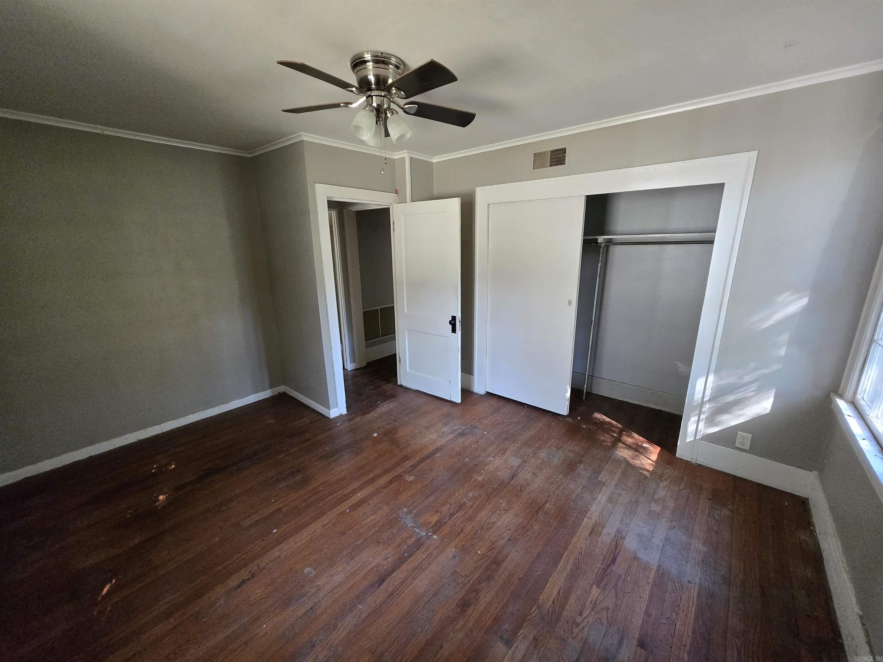 905 Cedar  Crossett, AR