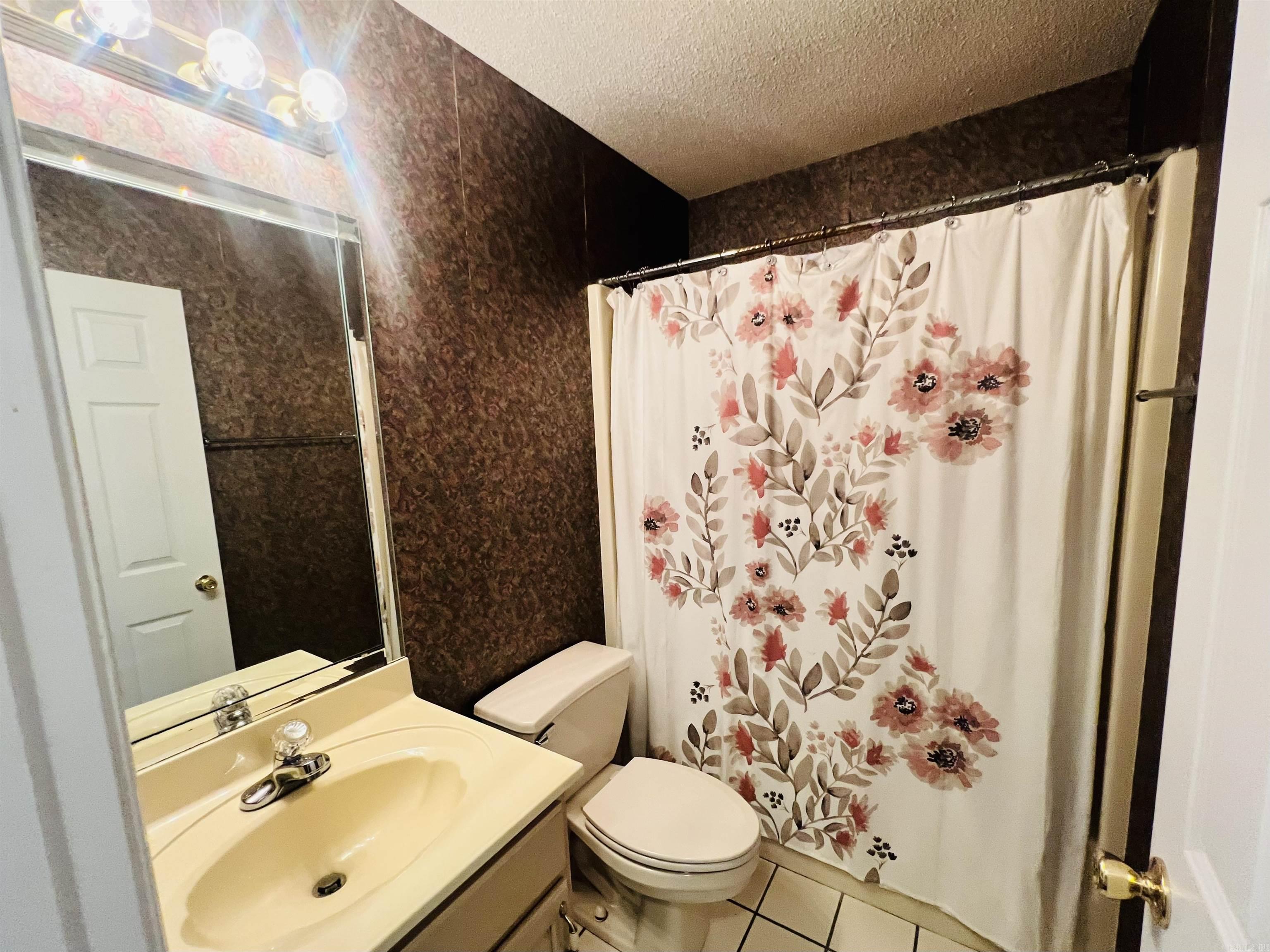 303 Country Squire  Searcy, AR