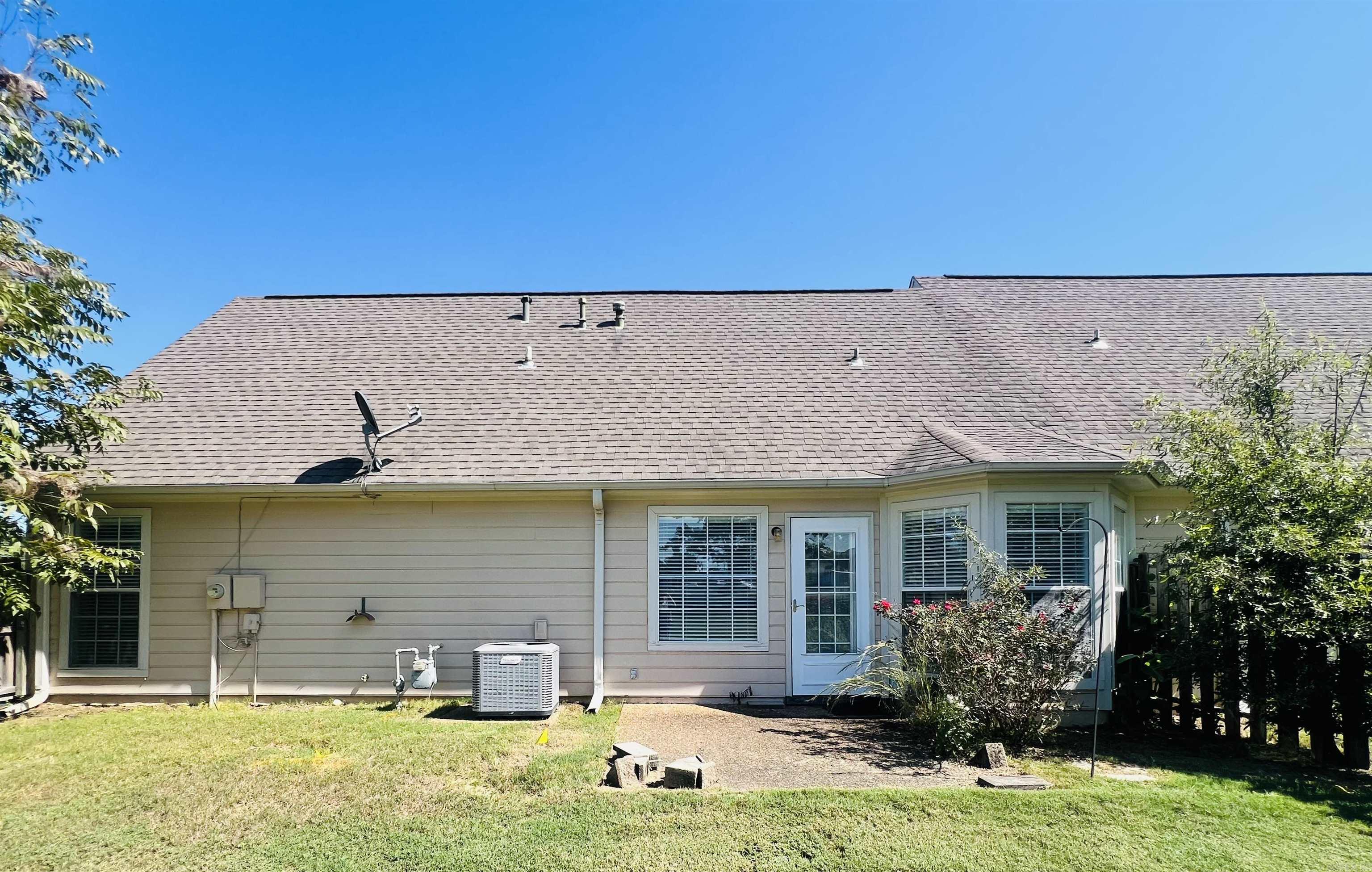 303 Country Squire  Searcy, AR