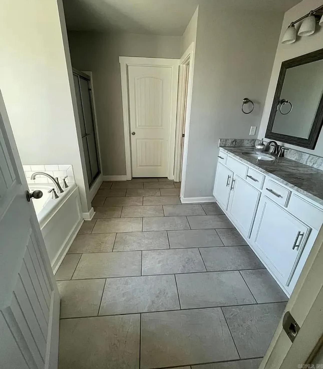 2096 Creekwood Circle  Bauxite, AR