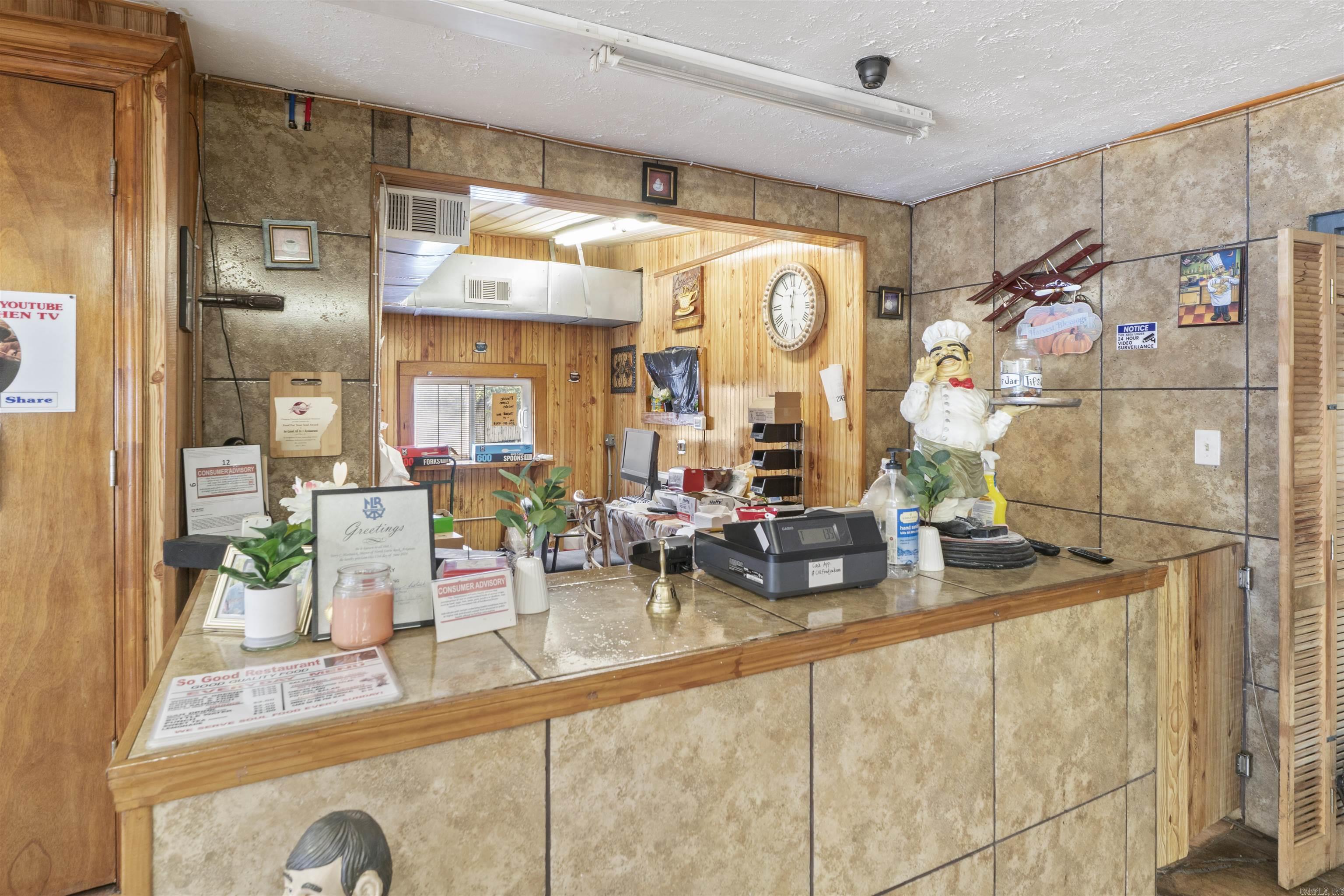 2221 E Broadway  North Little Rock, AR