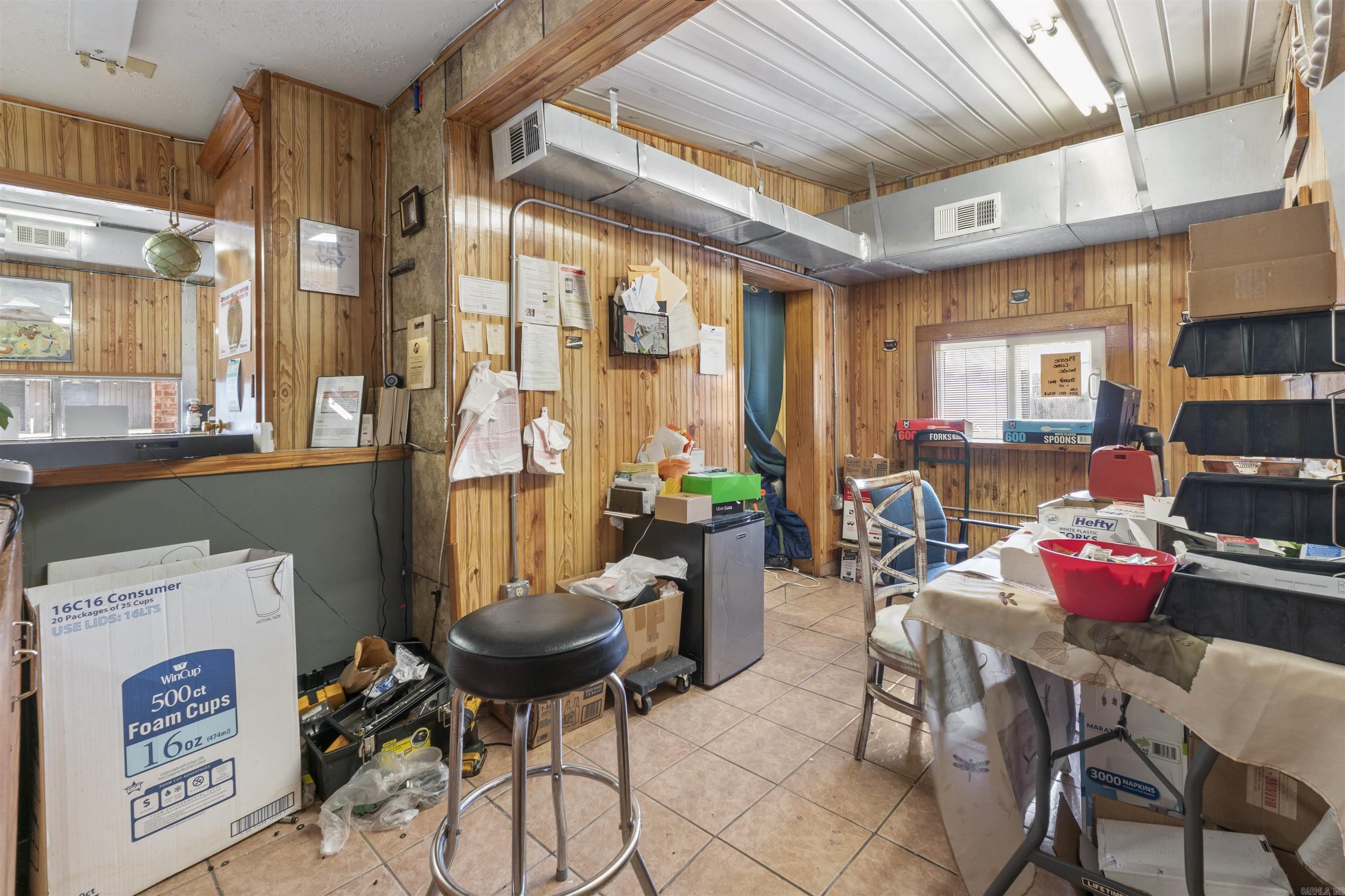 2221 E Broadway  North Little Rock, AR