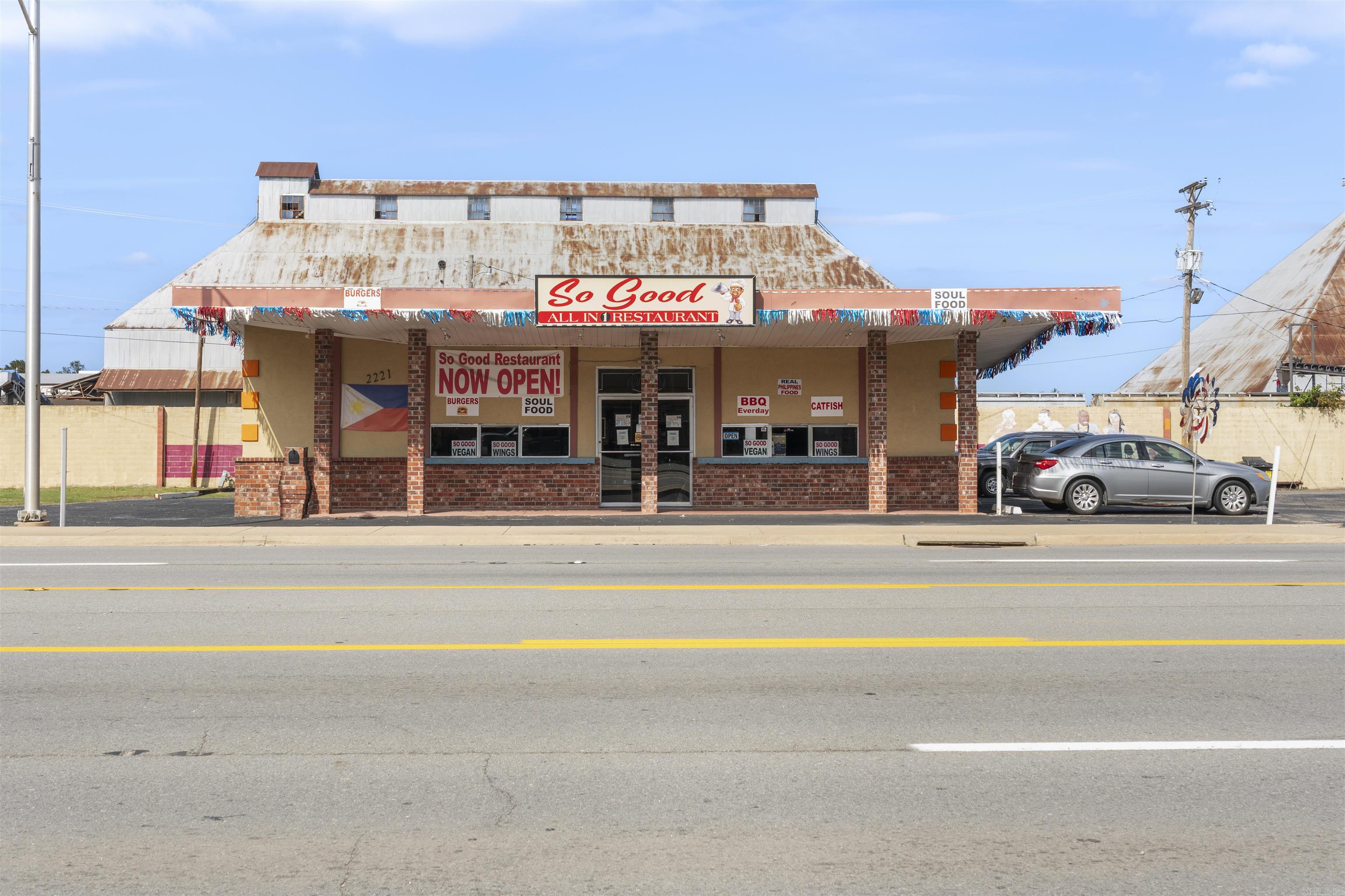 2221 E Broadway  North Little Rock, AR