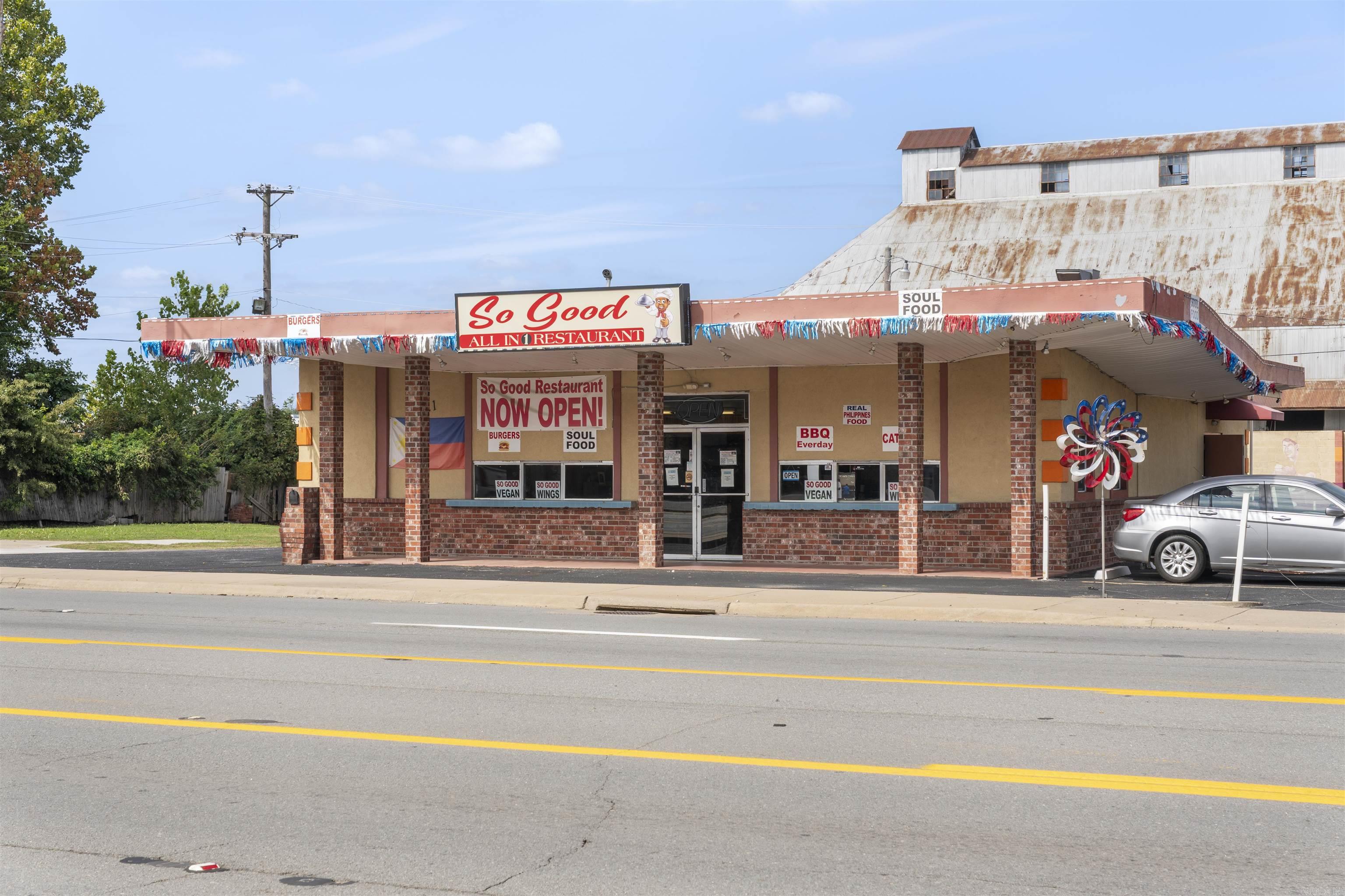 2221 E Broadway  North Little Rock, AR