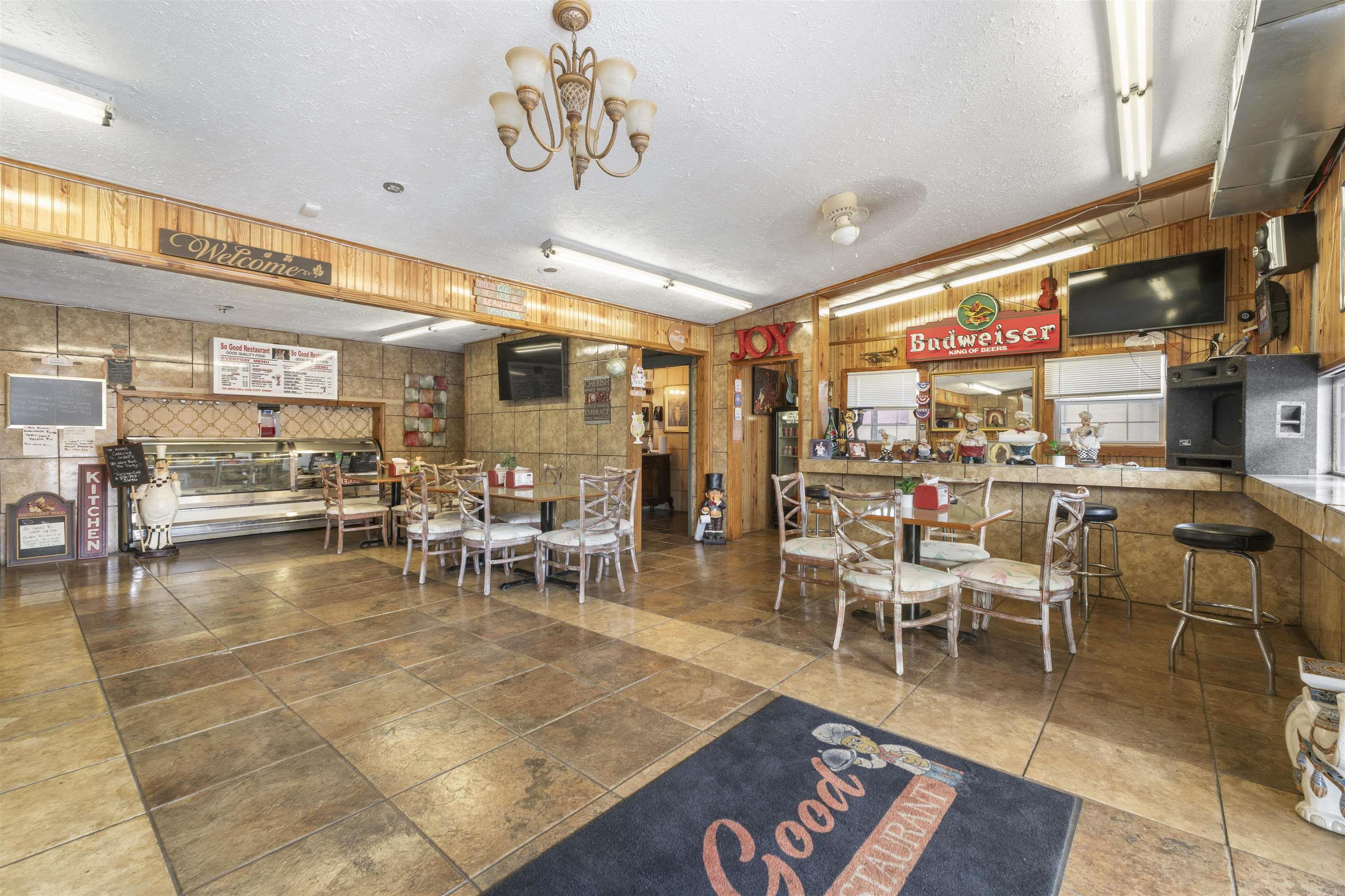 2221 E Broadway  North Little Rock, AR