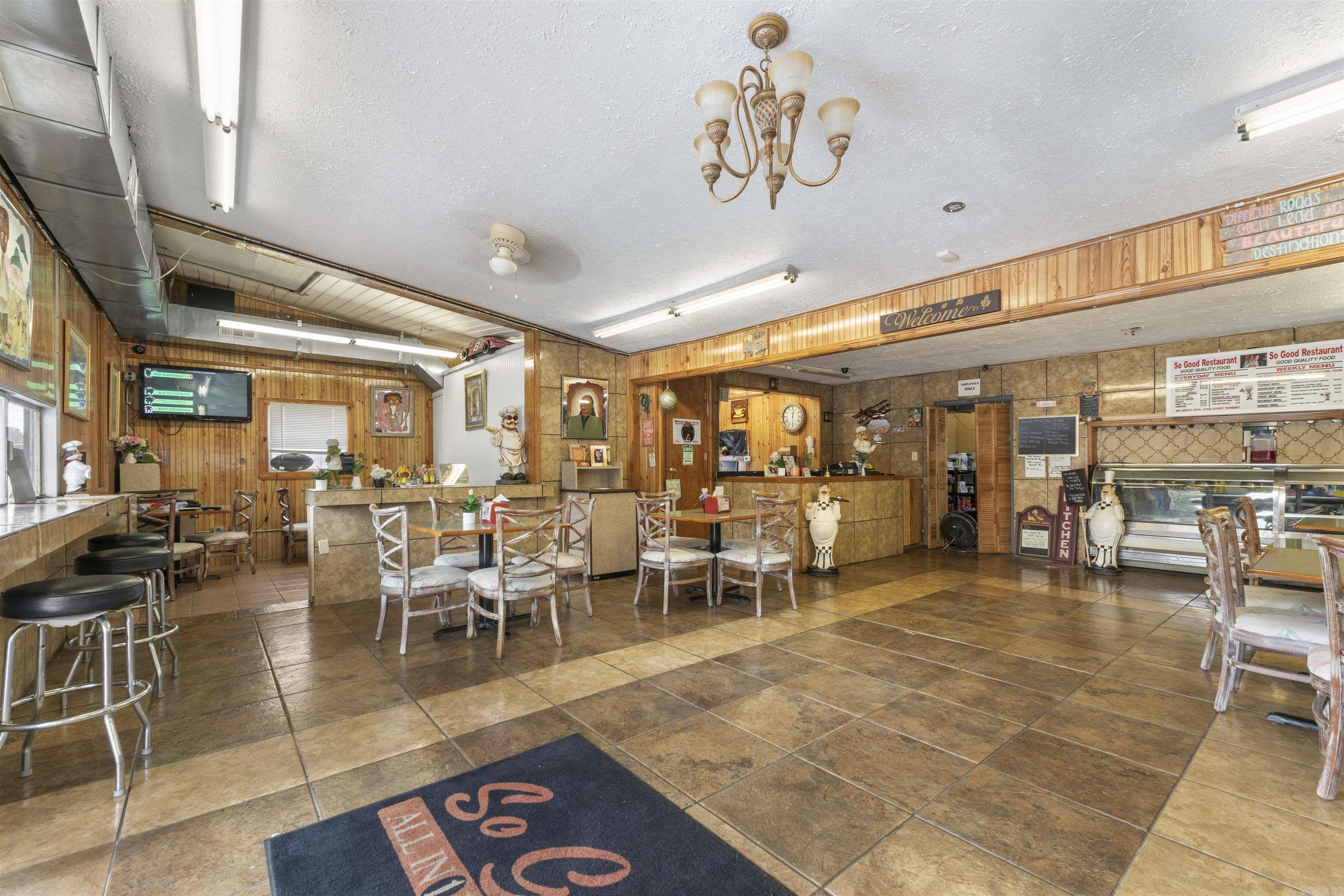 2221 E Broadway  North Little Rock, AR