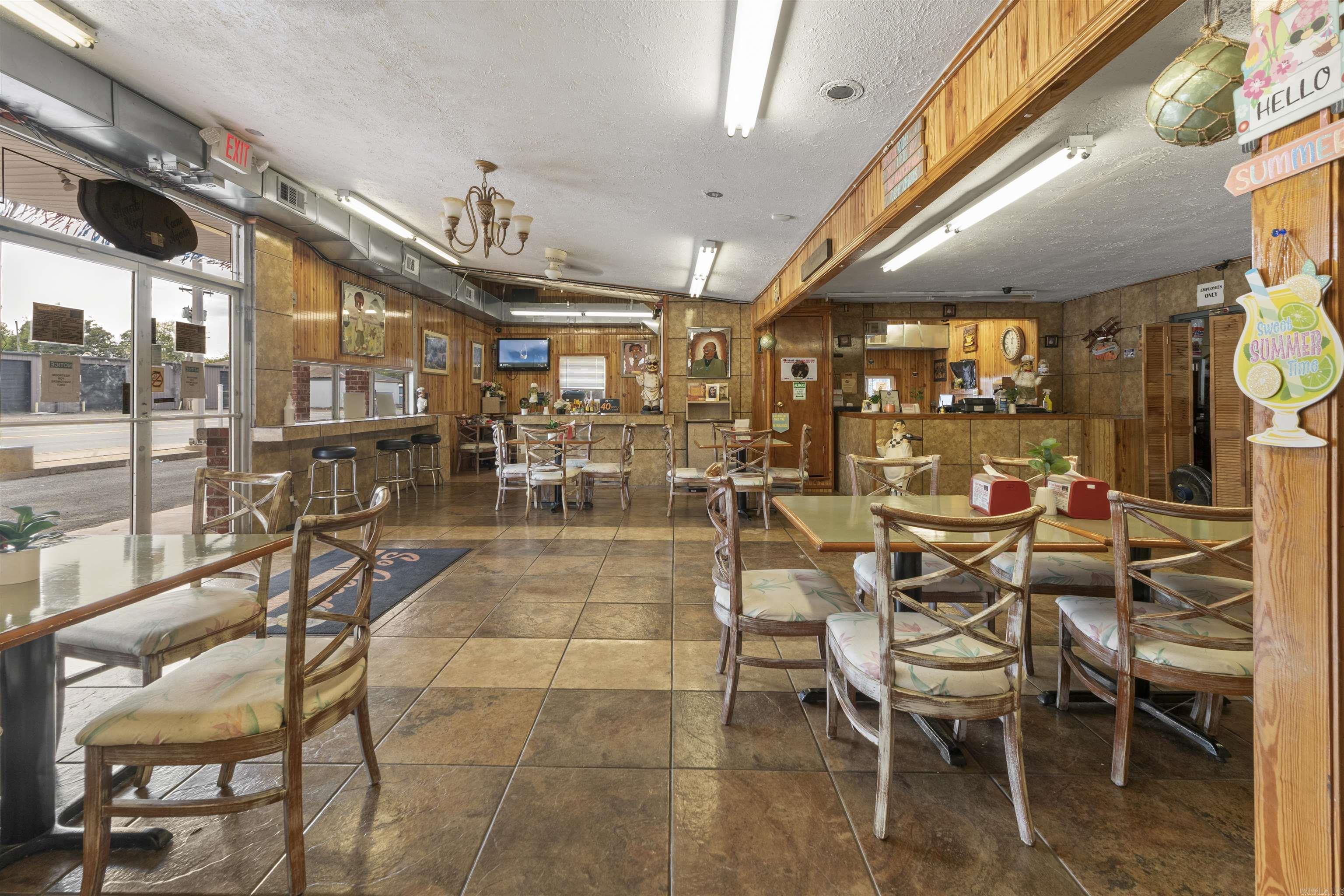 2221 E Broadway  North Little Rock, AR