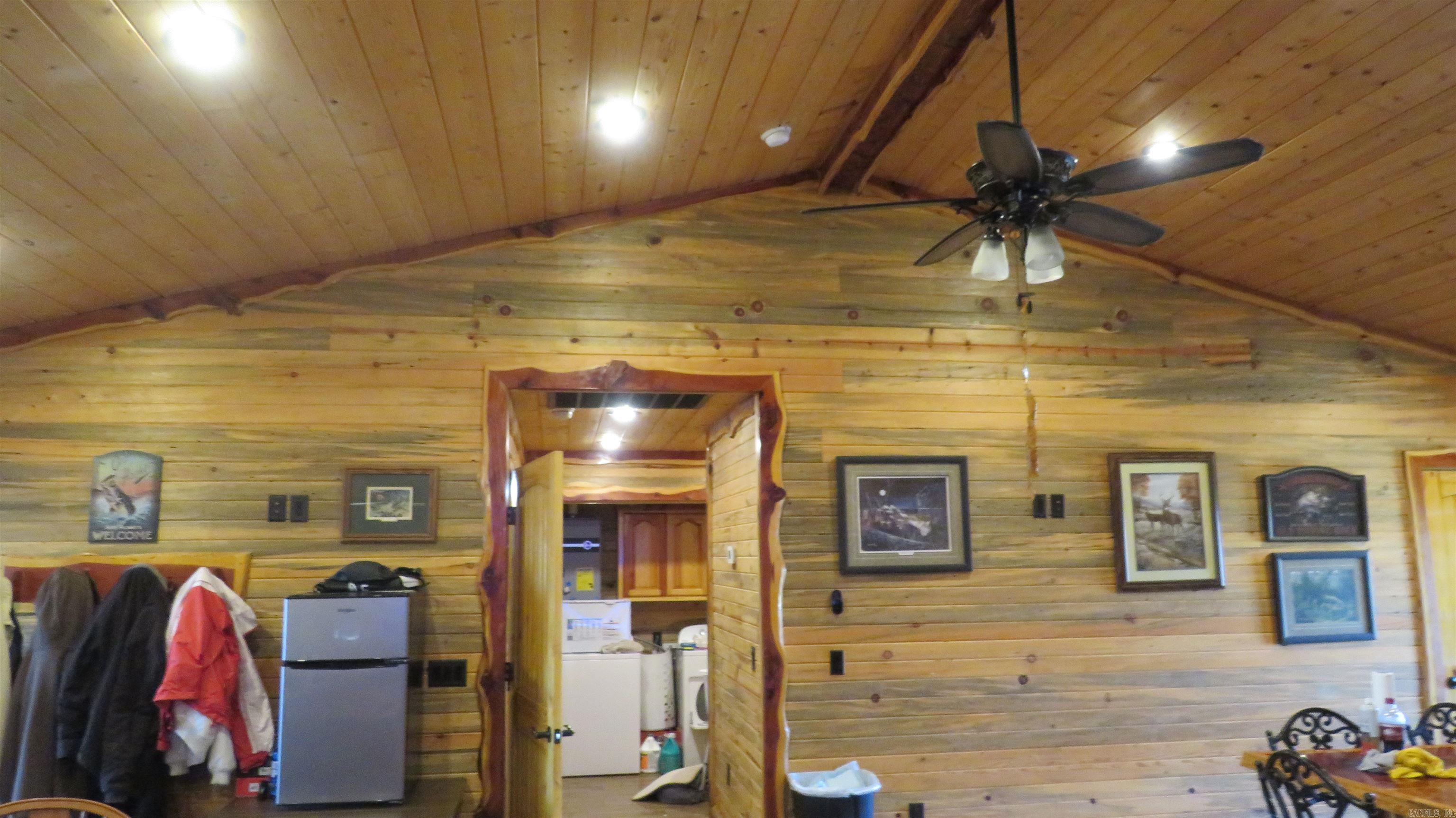 212 Cedar Hill  Mountain View, AR