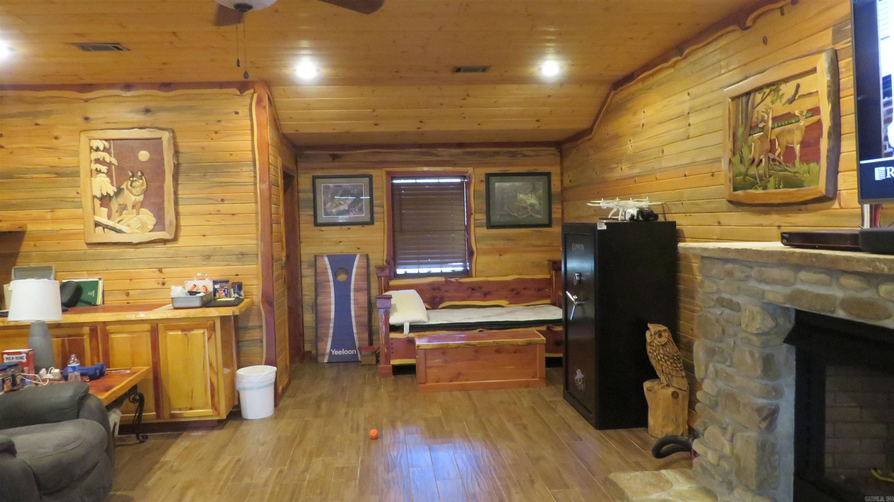 212 Cedar Hill  Mountain View, AR