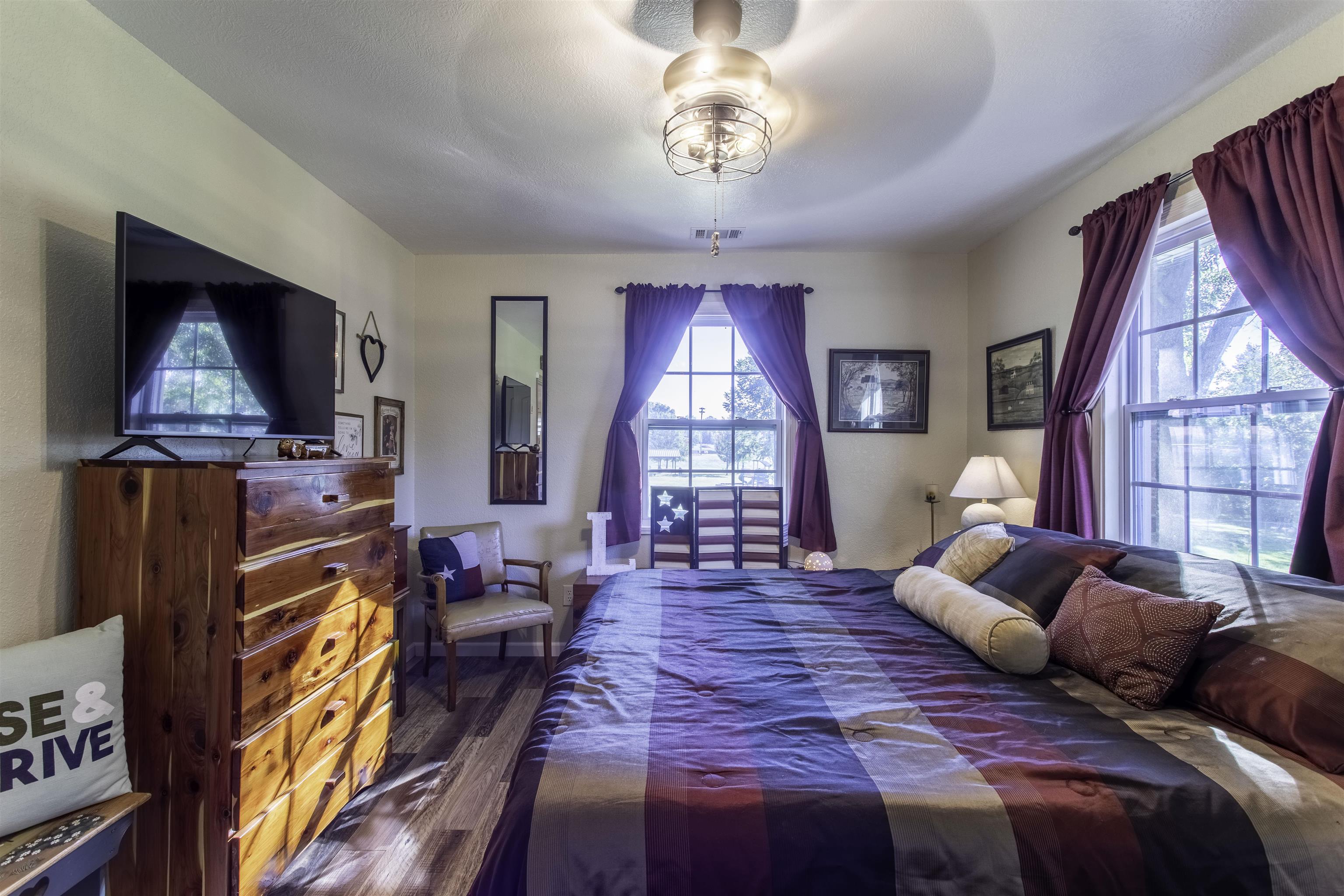 215 W Main  Evening Shade, AR