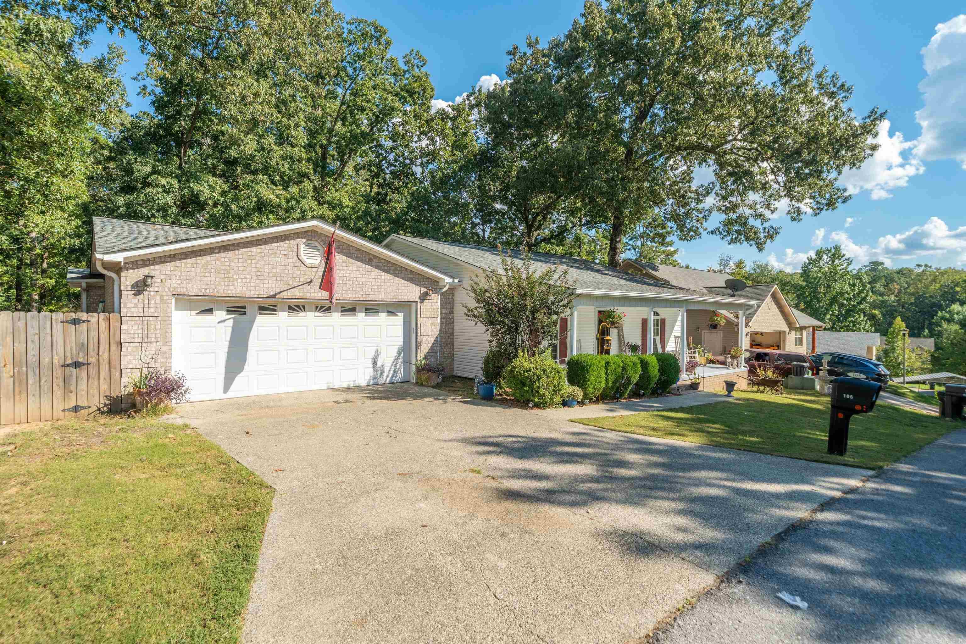 105 Chisholm  Hot Springs, AR