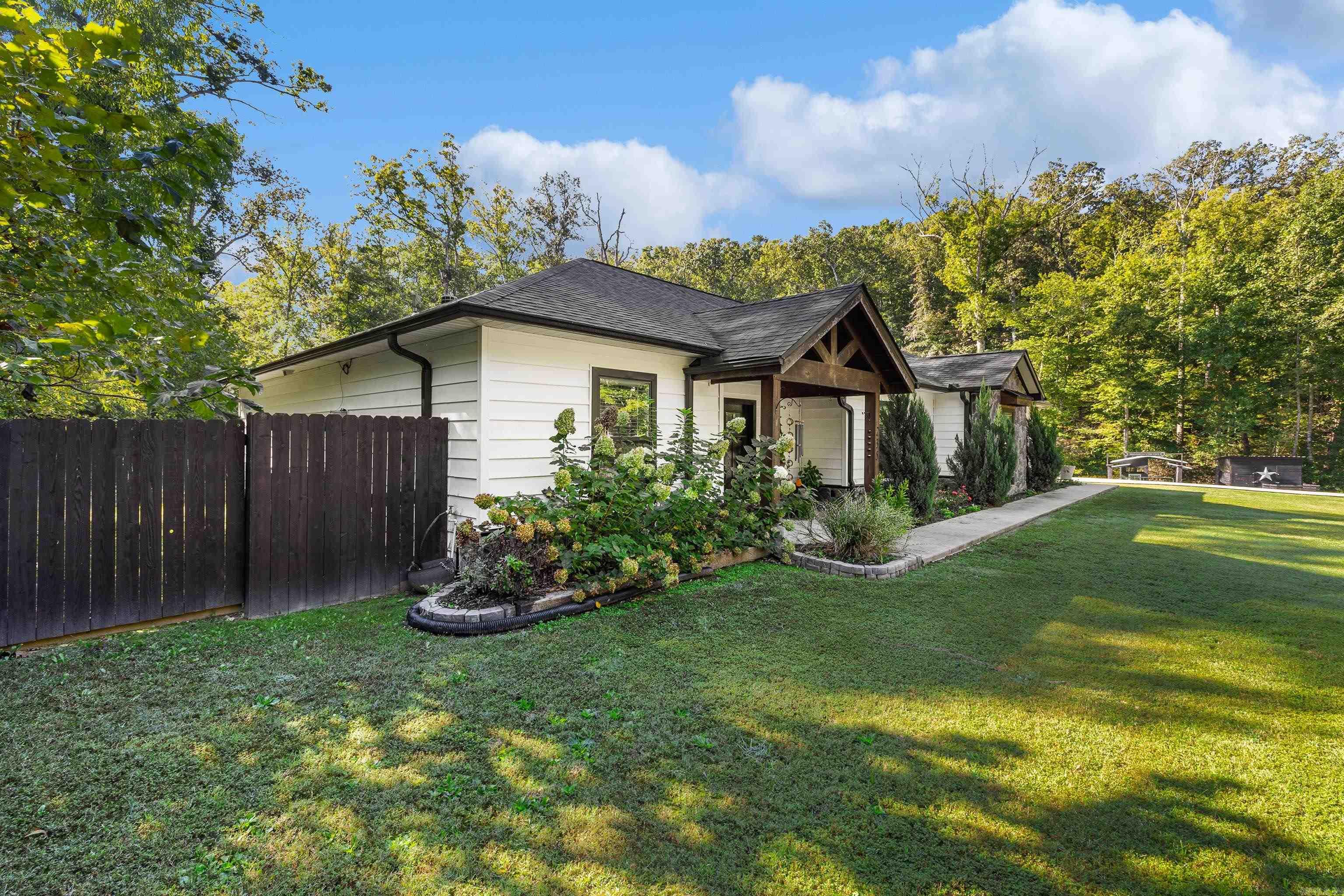 235 Hardwood Hills  Hot Springs, AR