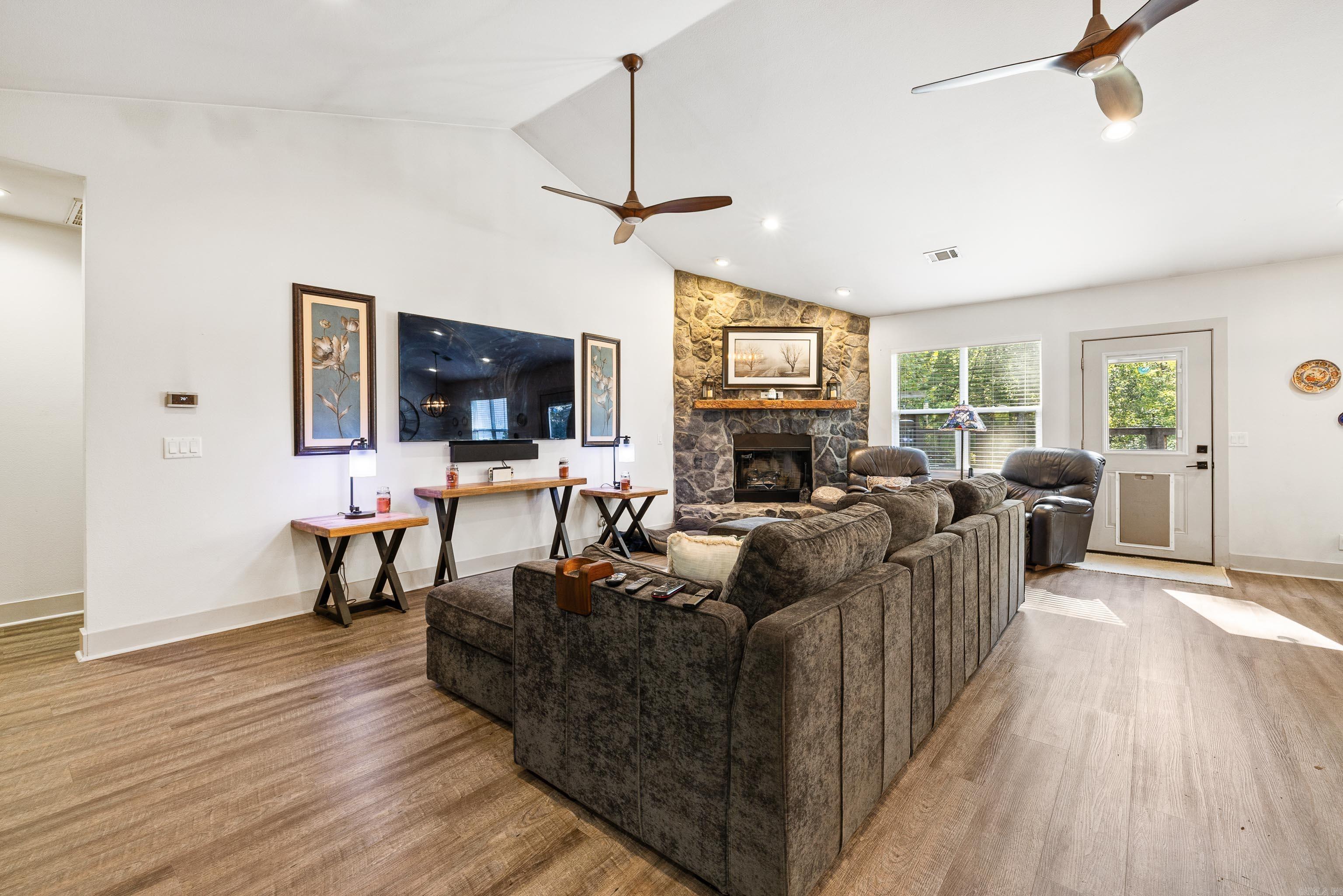 235 Hardwood Hills  Hot Springs, AR