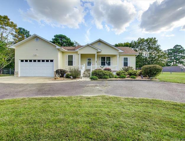 231  Hollywood  Hot Springs, AR